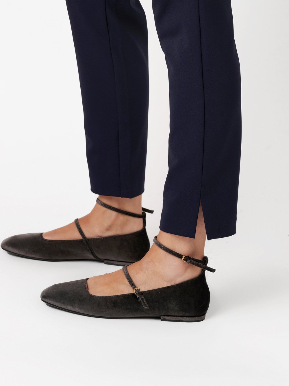Trousers Jenny dark blue detail view