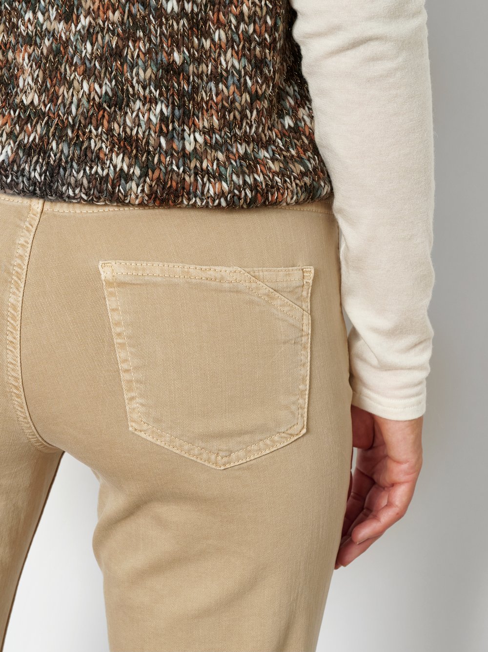 Damenjeans Liv in Camel, straight-Fit Jeans aus Colour Denim, zweite Detailansicht