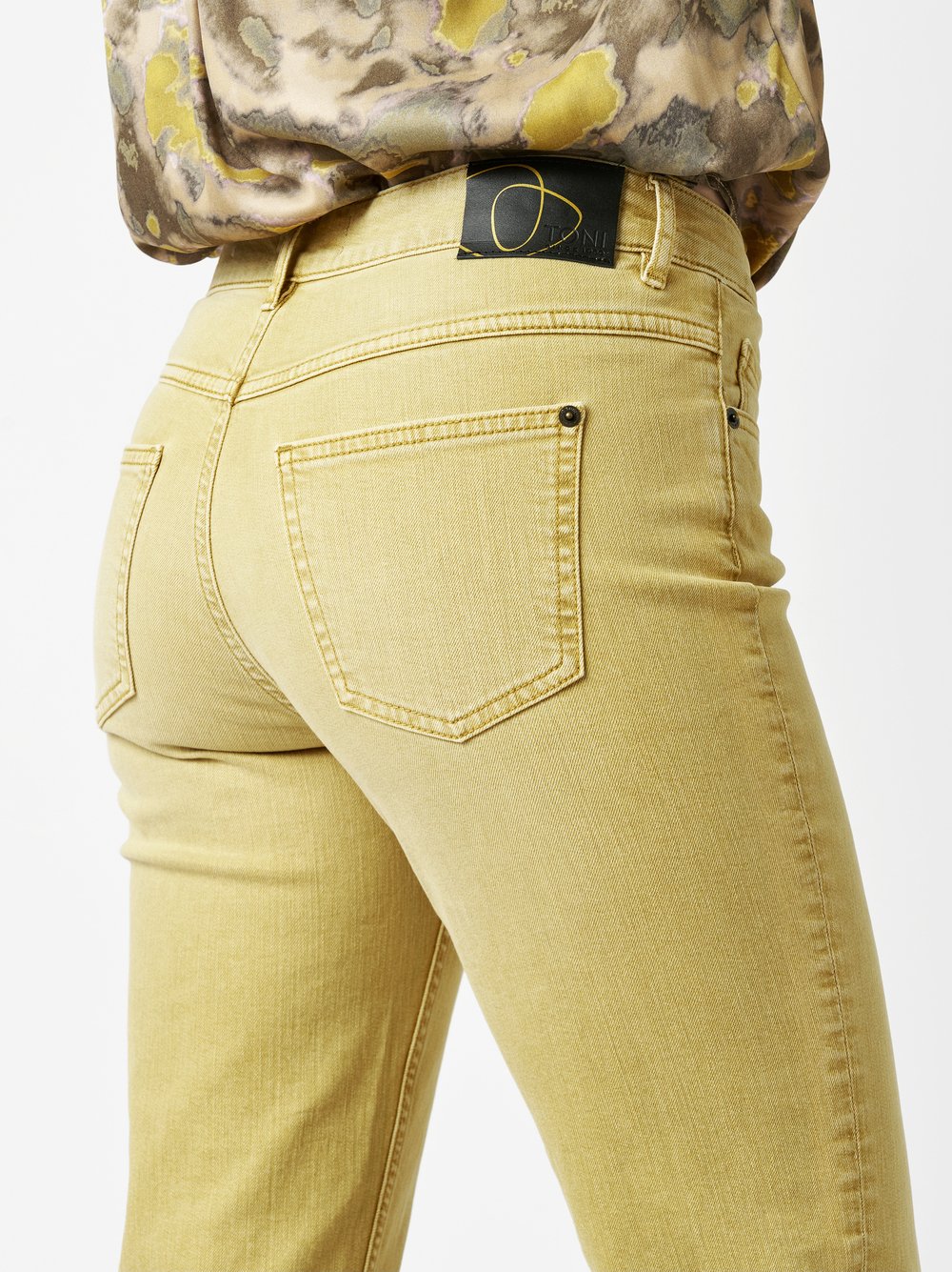 Jeans Ella curry detail view Jeans Ella curry detail view