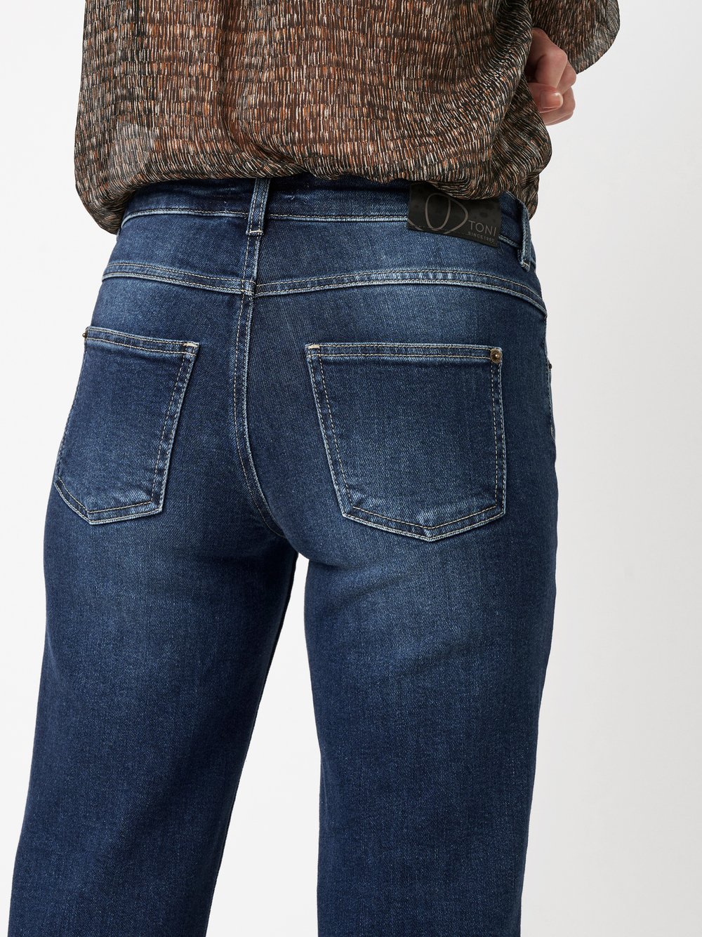 Jeans Ella mid blue Detailansicht Jeans Ella mid blue Detailansicht