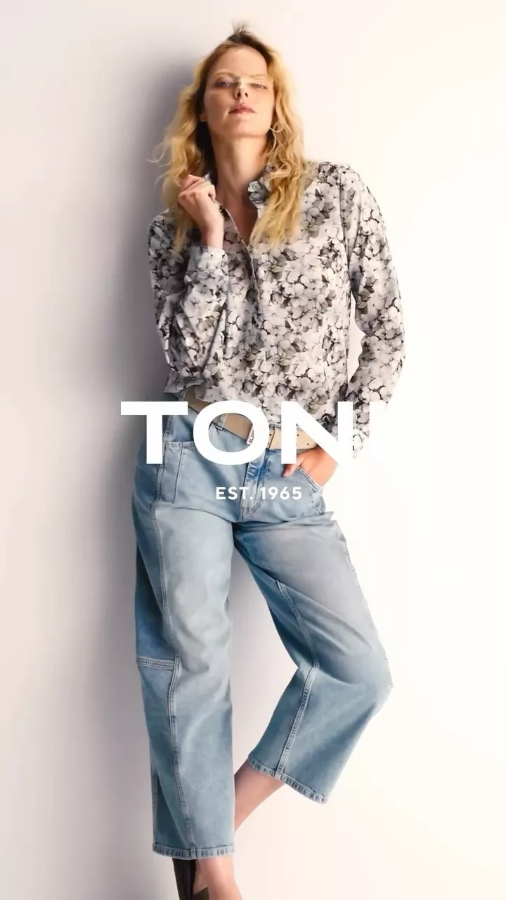 Ein easy Look für die ersten Sonnenstrahlen: Barrel-Fit trifft Blütenprint - und du bist modisch vorn.

Entdecke die ersten Styles für den Frühling im Shop und lass dich inspirieren. 

www.toni-fashion.de

#TONIFashion