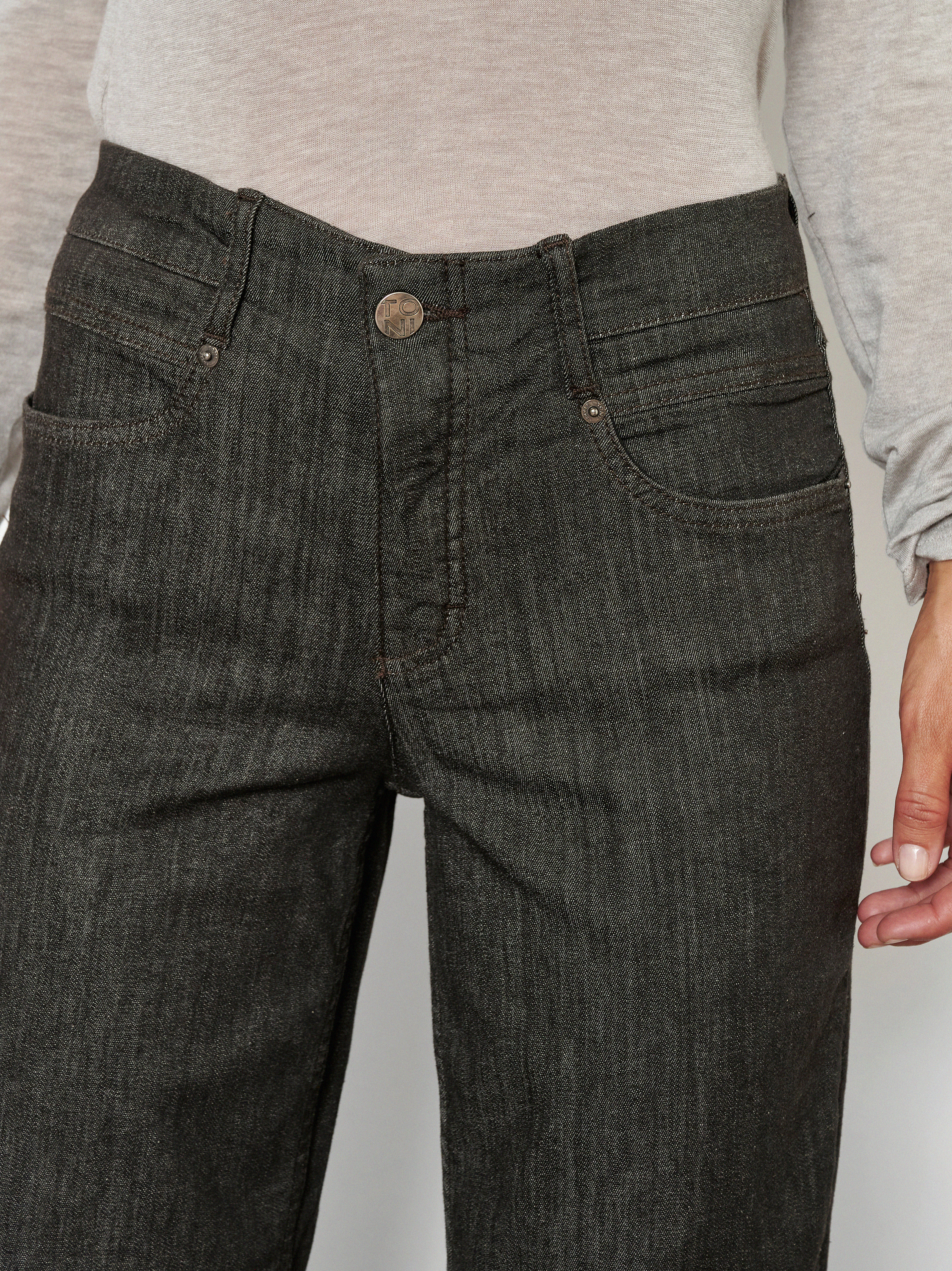 Damenjeans Liv Wide in Dunkelbraun, wide-Leg Jeans, Detailansicht