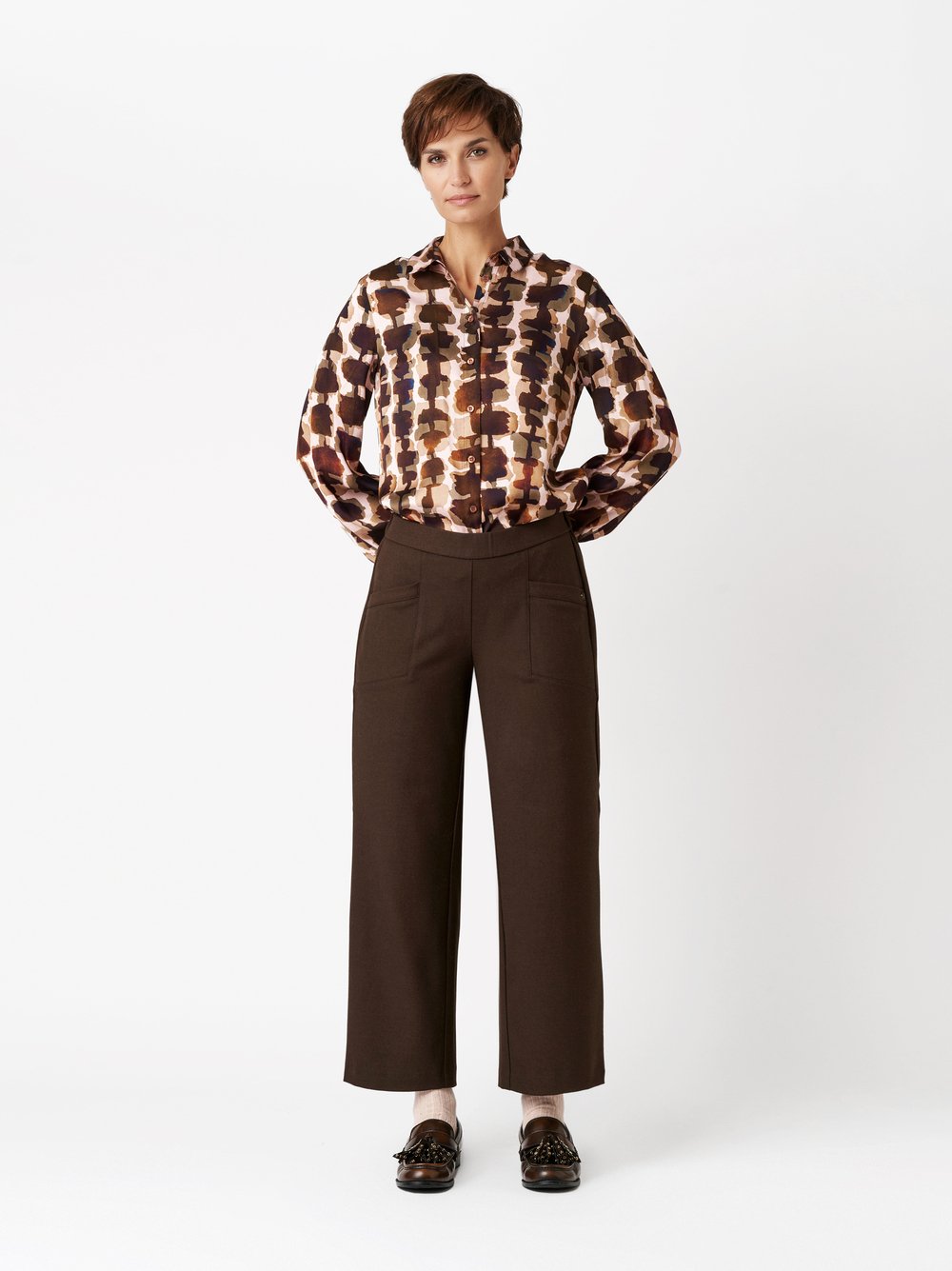 Hose Sue dark brown Outfitansicht Hose Sue dark brown Outfitansicht