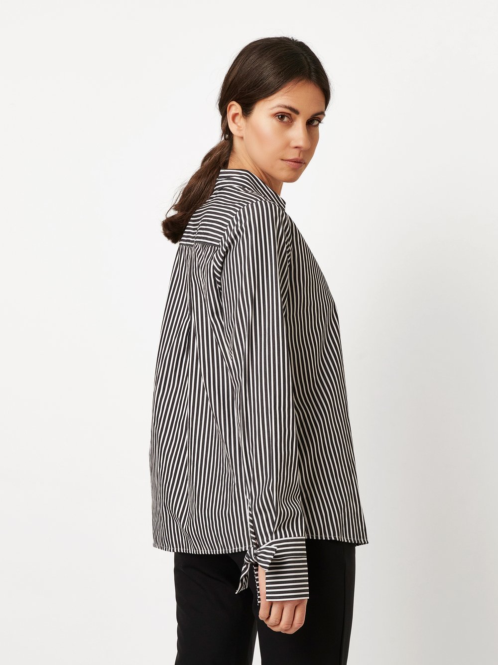 Bluse Celia navy/white Rueckansicht Bluse Celia navy/white Rueckansicht