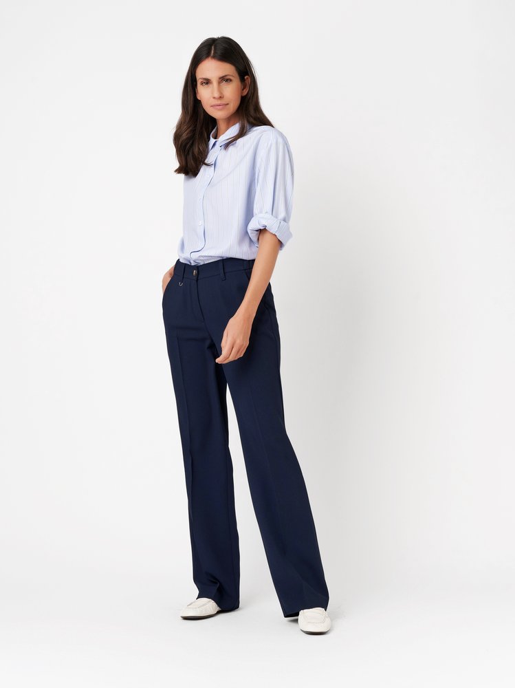 Womens trousers Luisa Wide in dark blue, wide-leg trousers made of twill, front view worn by model
