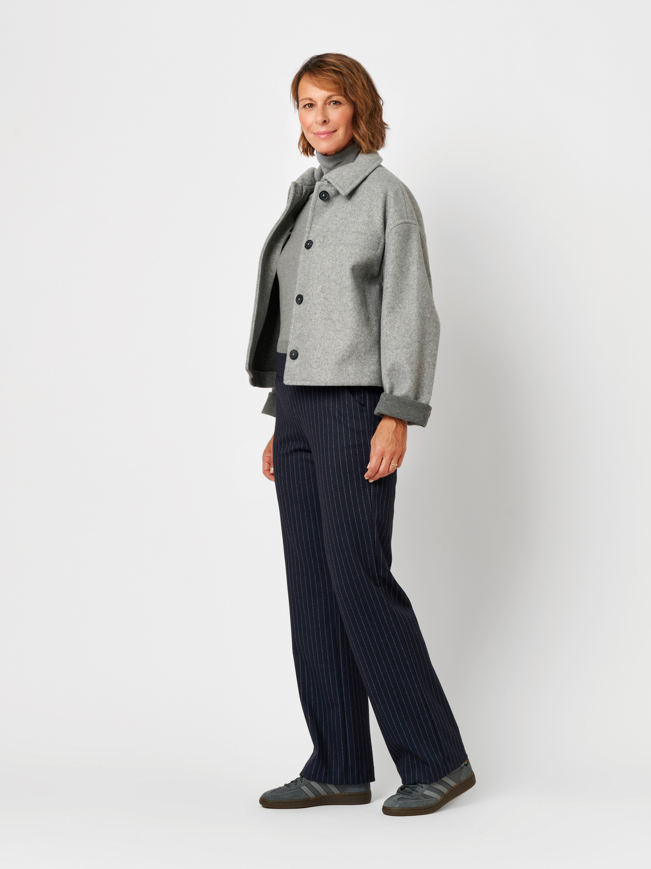 Womens trousers Scarlet Wide in Navy, wide-leg pinstripe trousers, outfit view worn by model