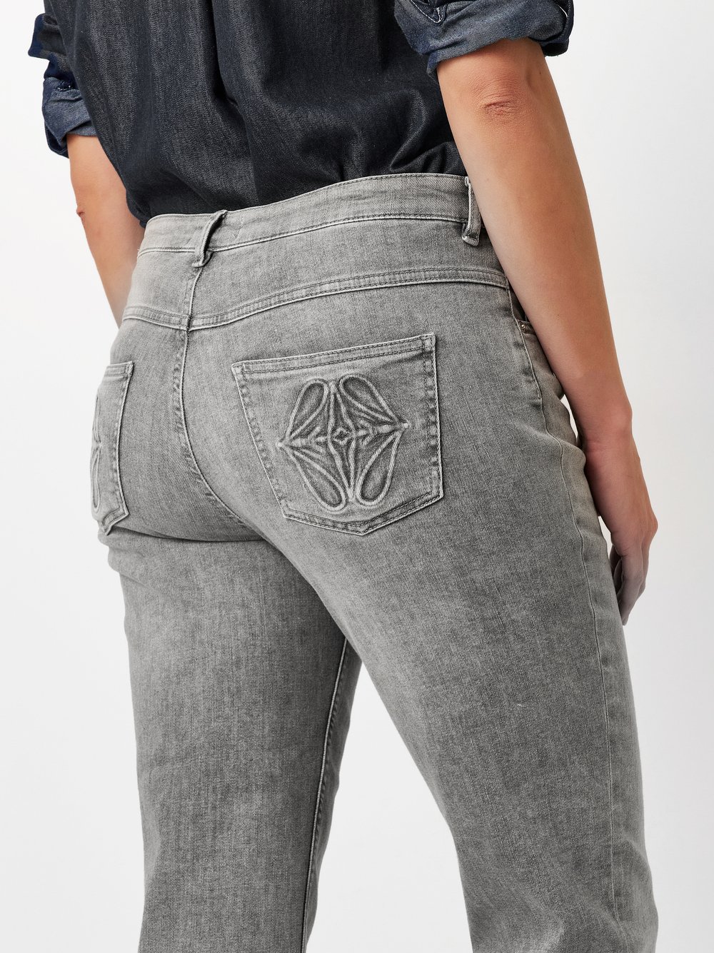 Jeans Ella grey Detailansicht Jeans Ella grey Detailansicht