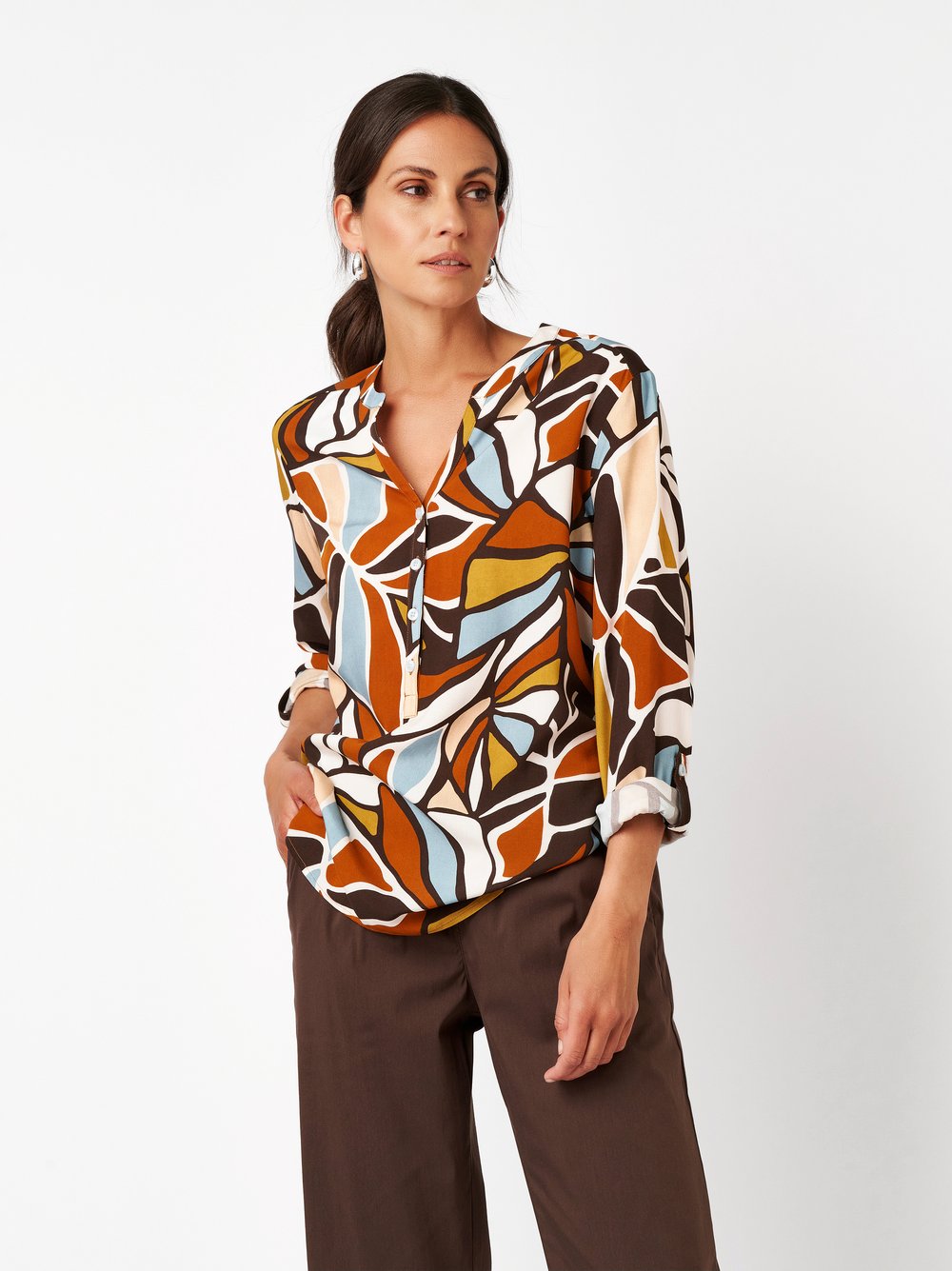Womens blouse Bella in multicolour, silky blouse with an art-inspired floral print, front view worn by model
