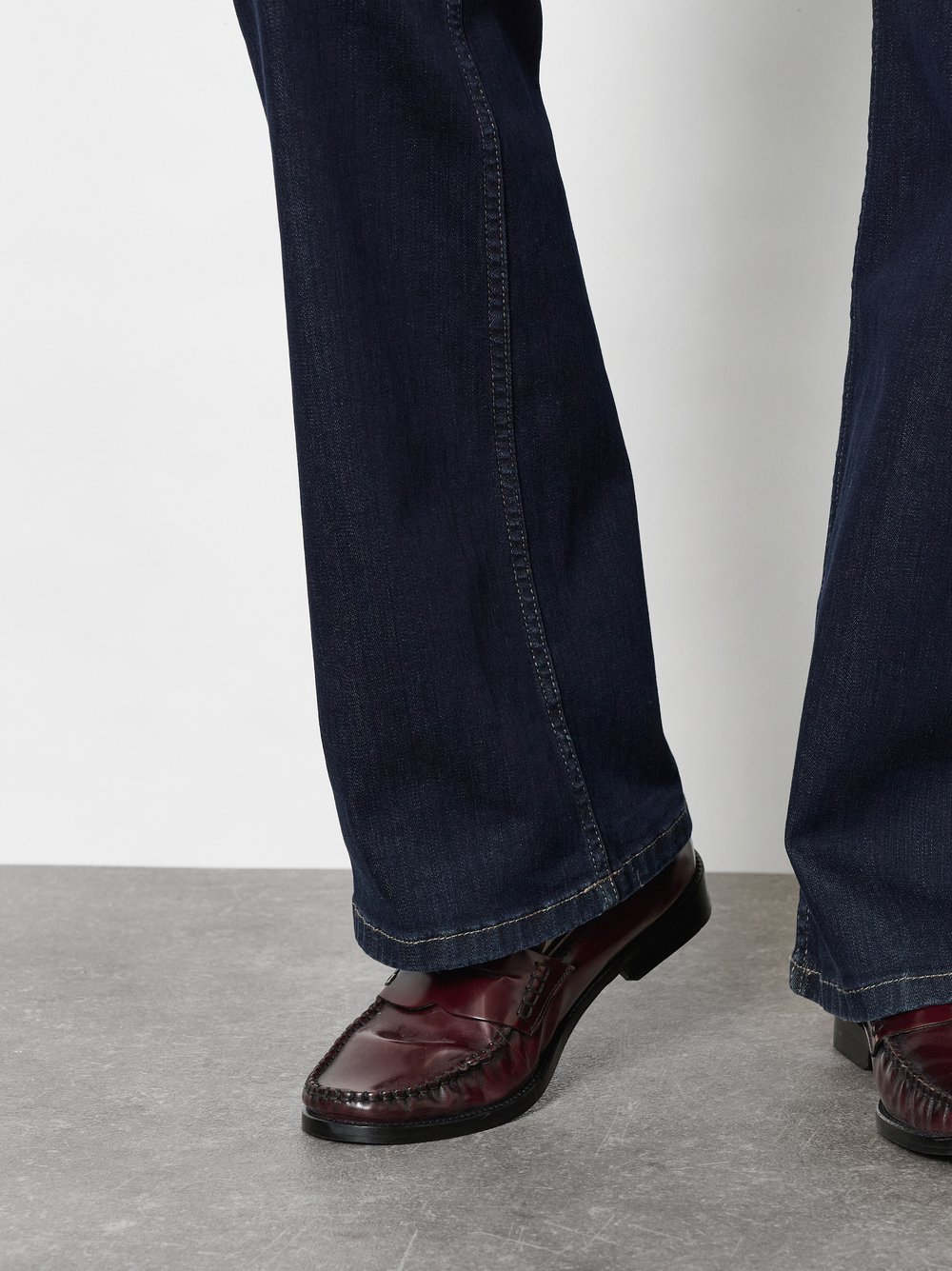 Damenjeans Be Loved in Dark Blue, bootcut-Jeans mit Zip-Taschen, zweite Detailansicht