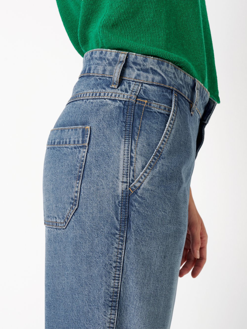 Damenjeans Liv Wide in mid blue, Fliessende Wide Leg Jeans, Detailansicht