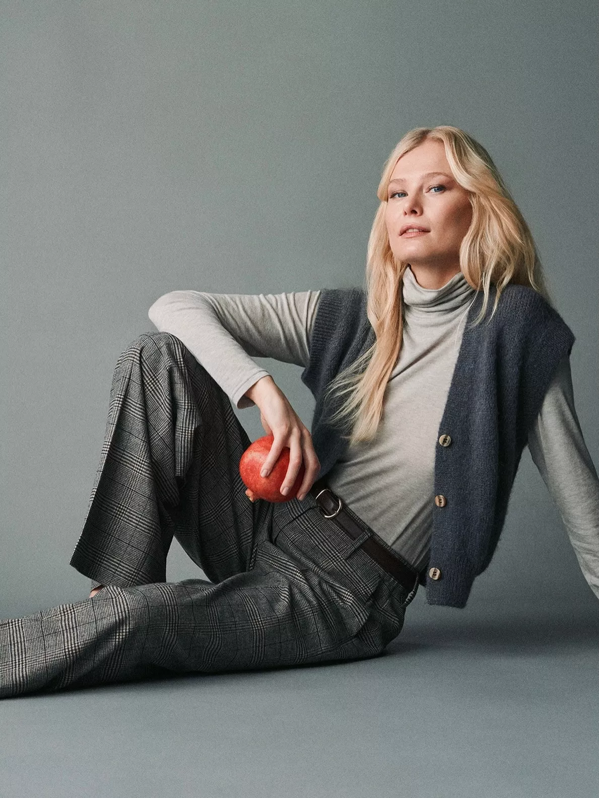 Karo + Strick = unser aktueller Lieblingsmix.
 
#TONIFashion