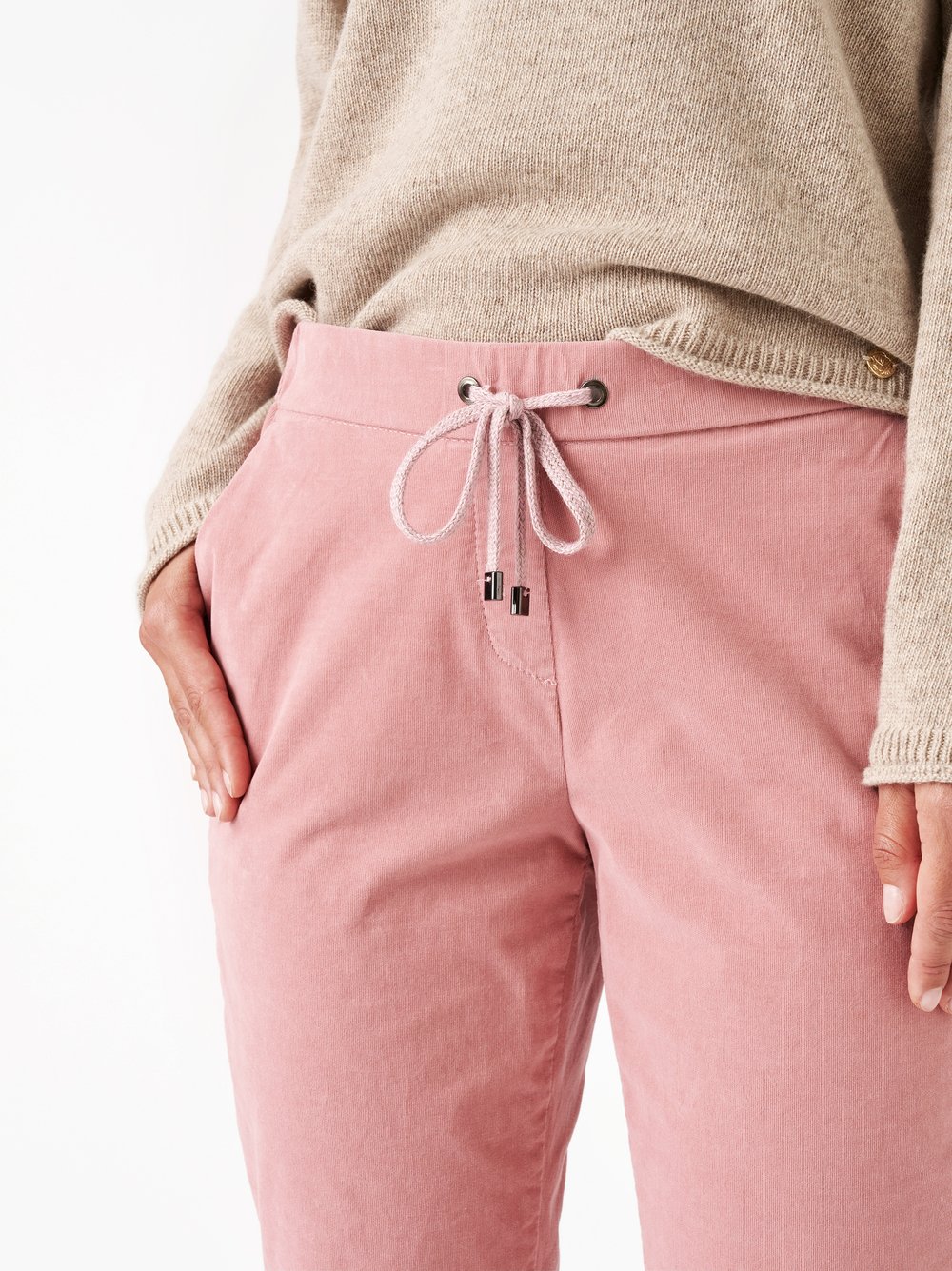 Trousers Sue rose detail view