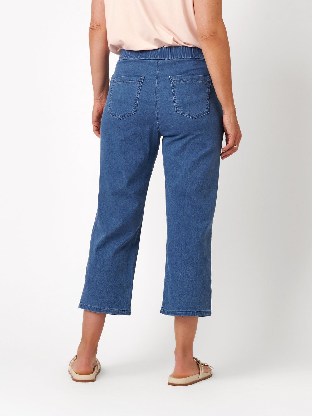 Womens trousers Scarlet 3/4 in blue, relaxed 3/4-length trousers with a pull-on waistba, back view worn by model