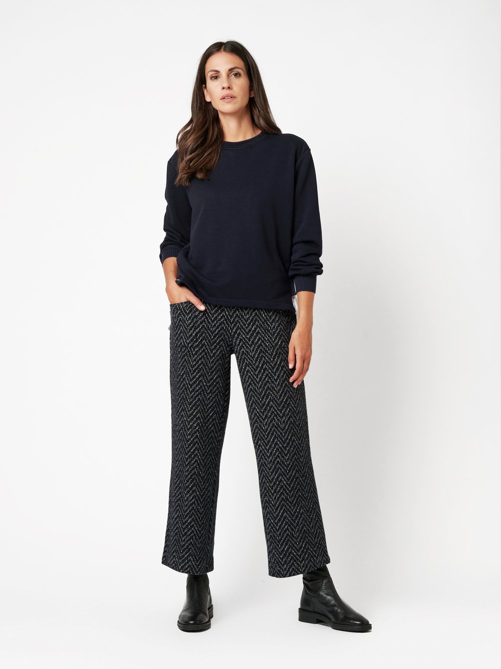 Trousers Sue blue/black outfit view