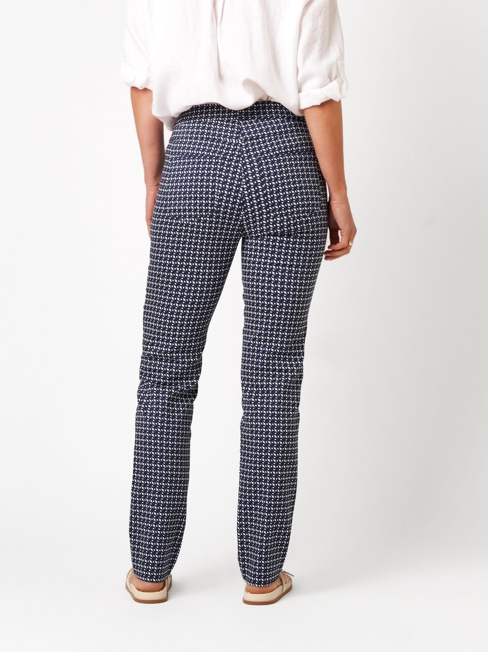 Womens trousers Alice Slim in navy / white, slim-fit trousers made of structured jacquard, back view worn by model