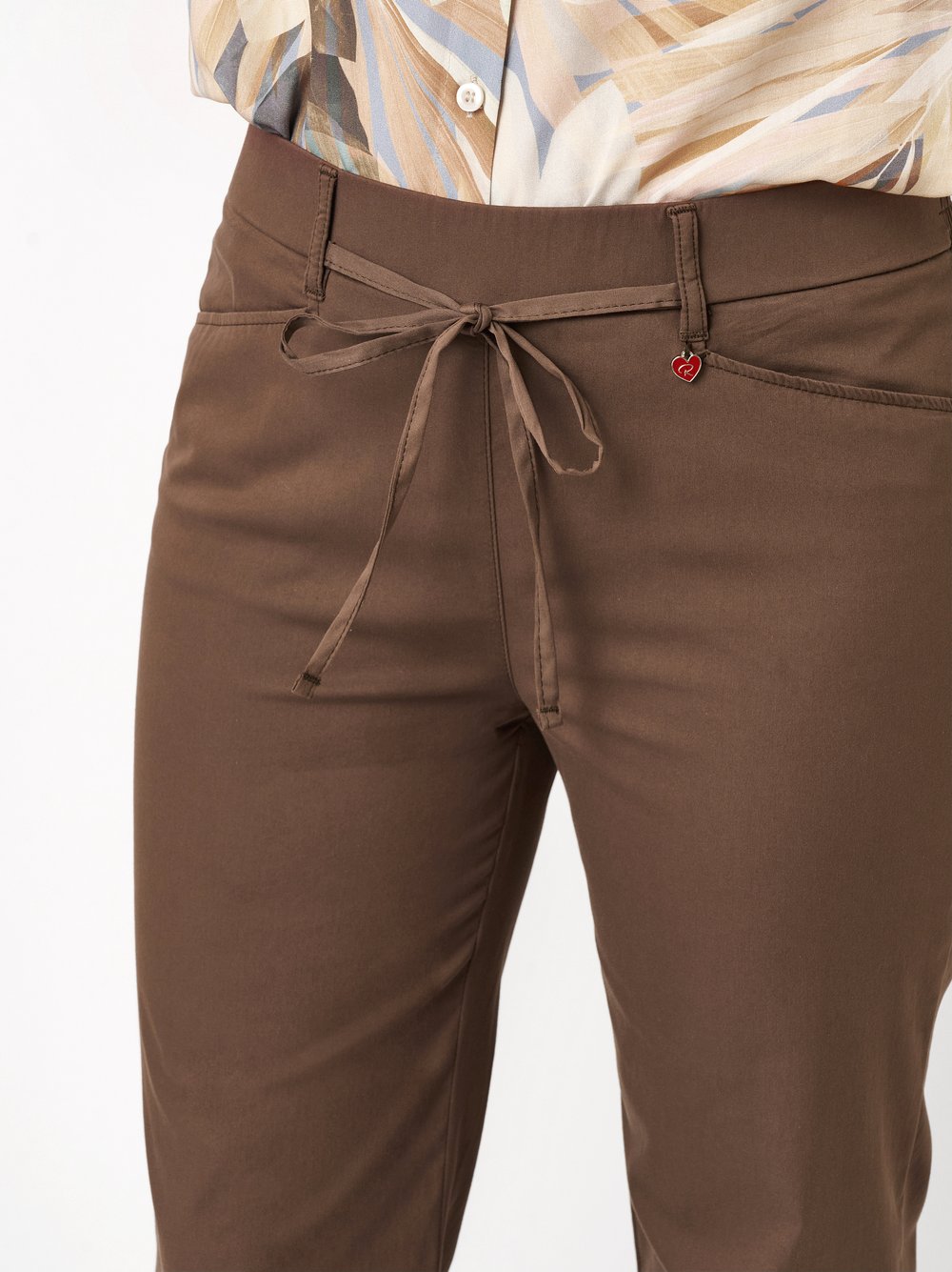 Womens trousers Scarlet Wide 3/4 in dark brown, wide-leg trousers in 3/4 length, detail view