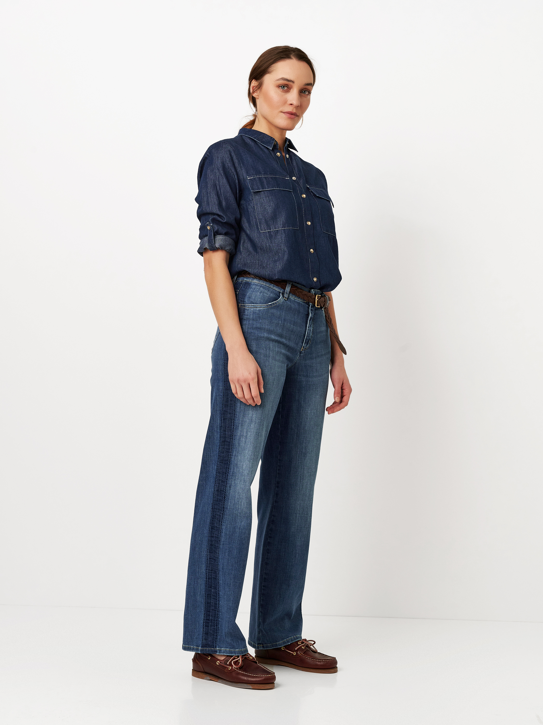 Jeans Liv mid blue Outfitansicht Jeans Liv mid blue Outfitansicht