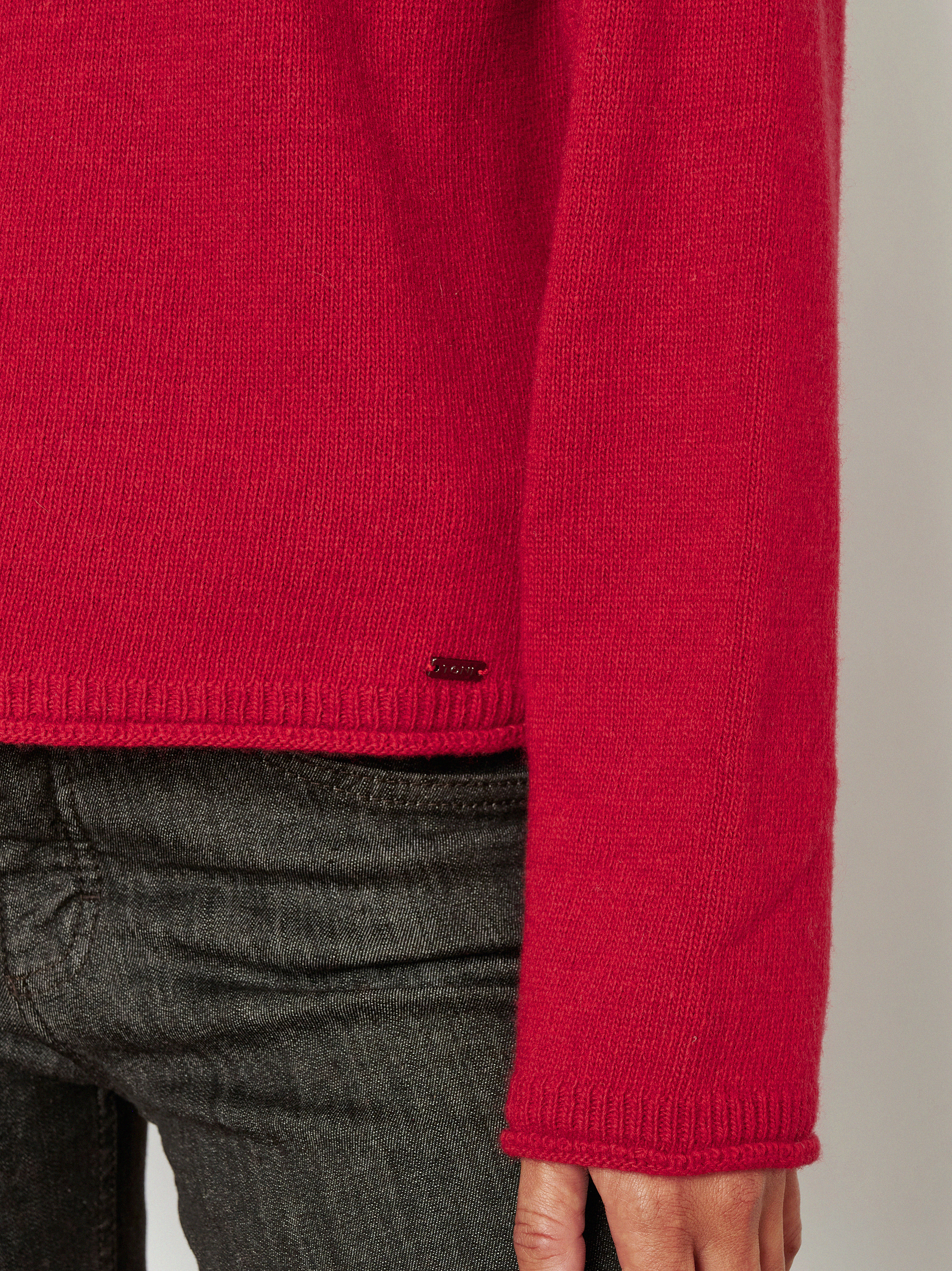 Damenpullover Gaia in Rot, Pulli aus Kaschmir-Mischung, zweite Detailansicht