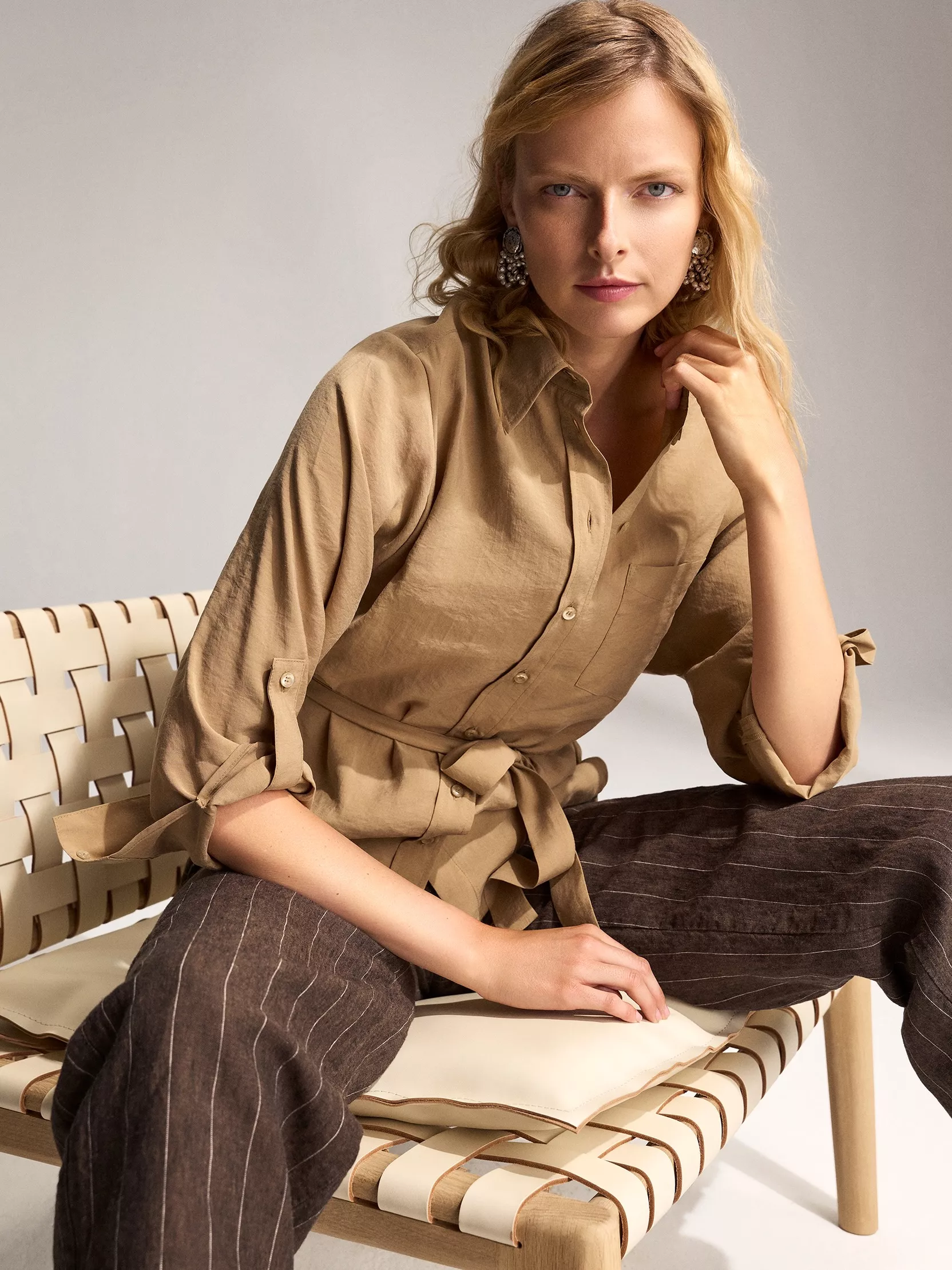 Dieses natürliche Gefühl von Sommer. Manche Looks brauchen nicht mehr.
 
#TONIFashion #NaturalMood