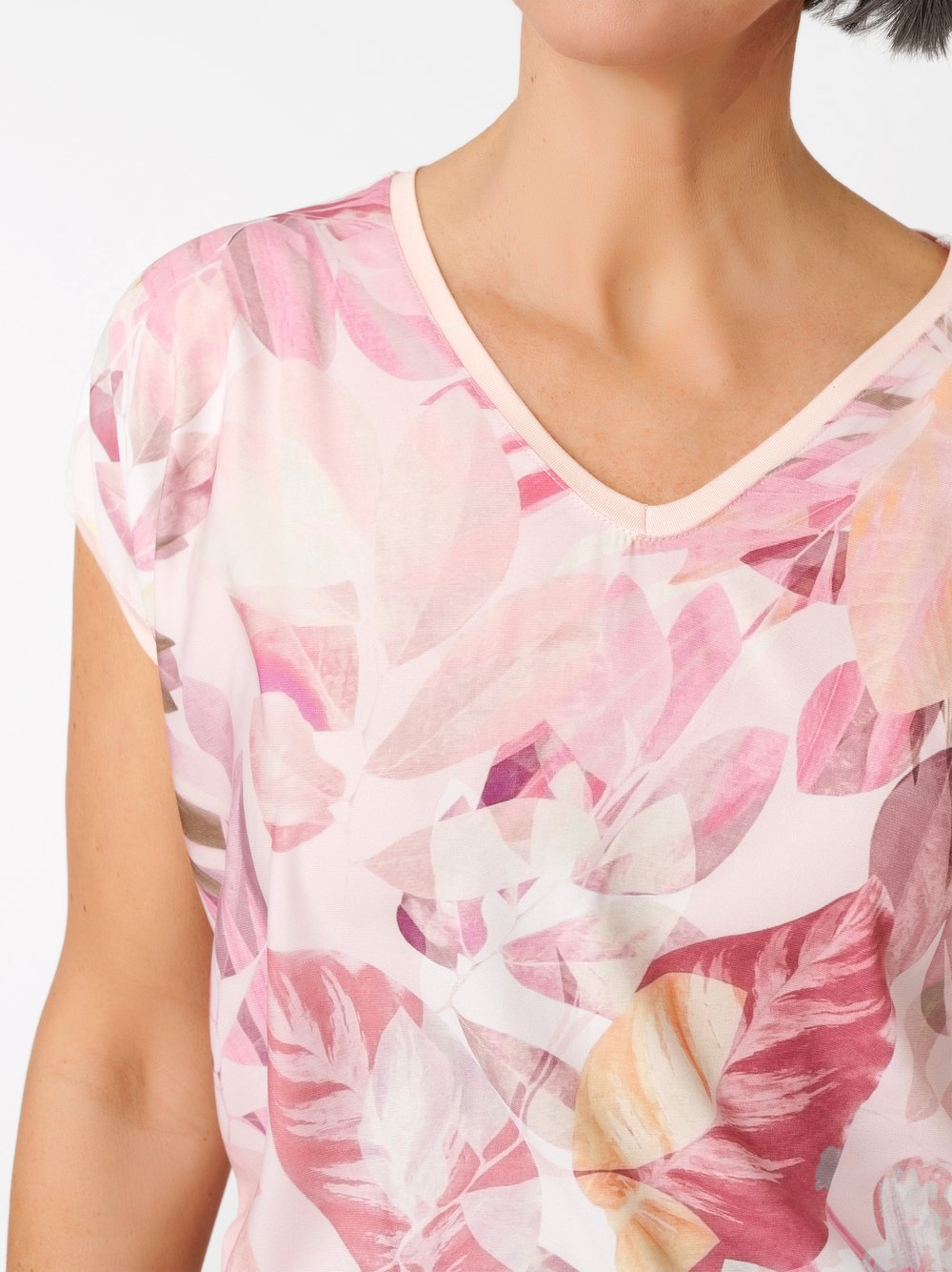 Damenshirt Sweet Pia in rose / offwhite, Sommershirt mit tropischem Druck, Detailansicht