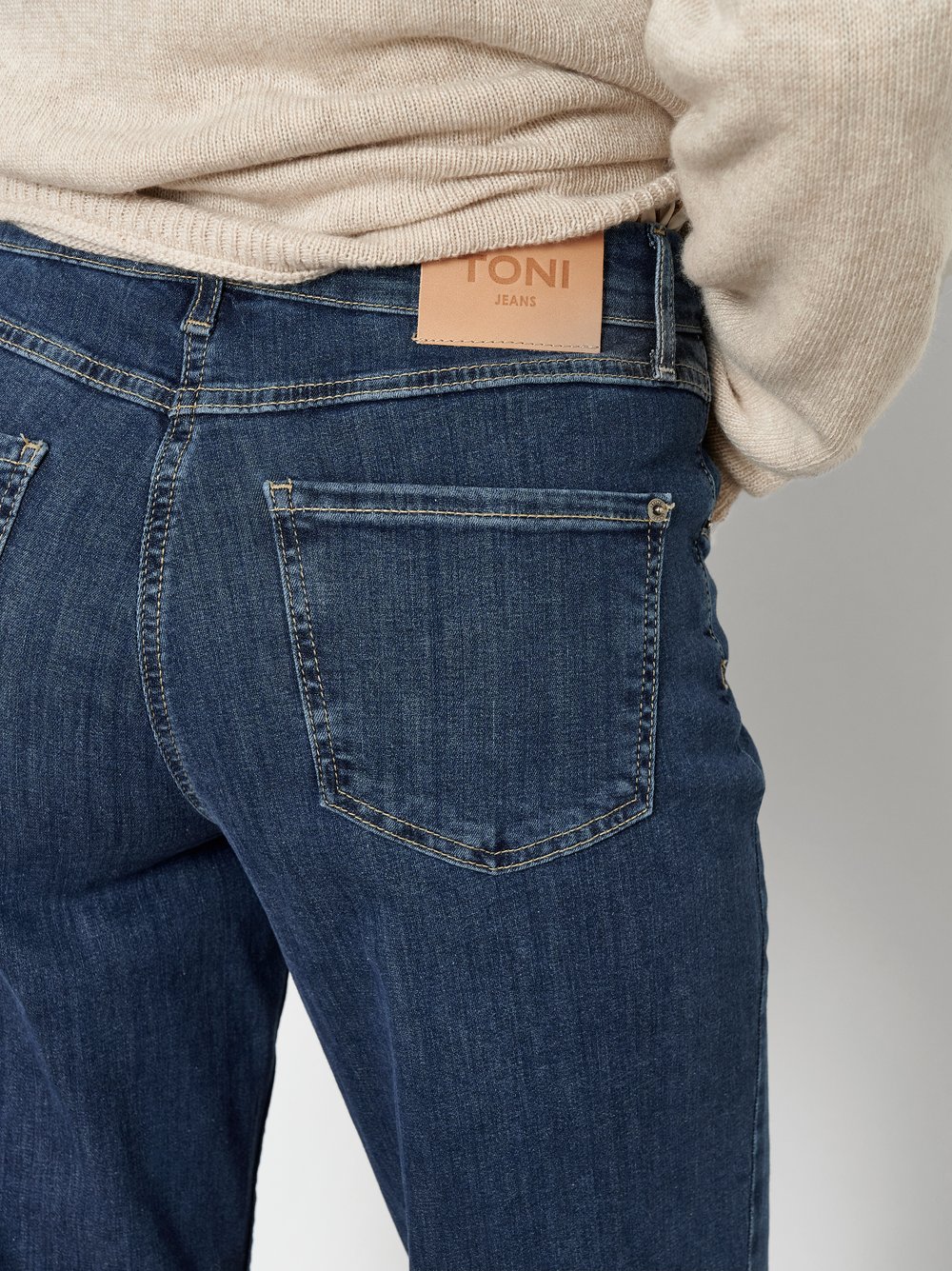 Damenjeans Liv Wide in Dark Blue, wide-Leg Jeans, zweite Detailansicht