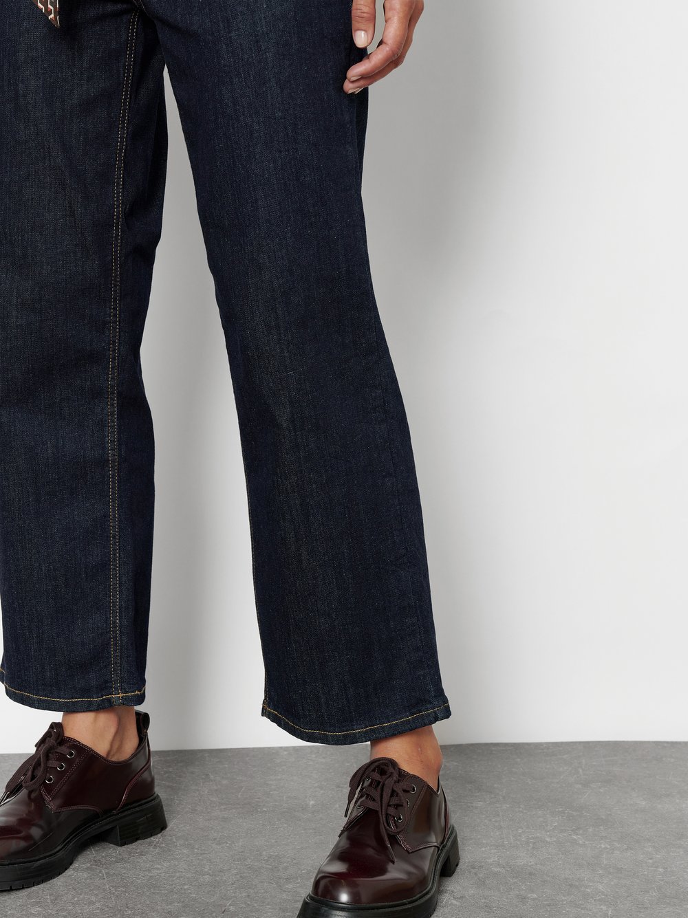 Damenjeans Liv Wide 7/8 in Rinsed Blue, 7/8 Wide-Leg Jeans mit grafischen Fronttaschen, zweite Detailansicht