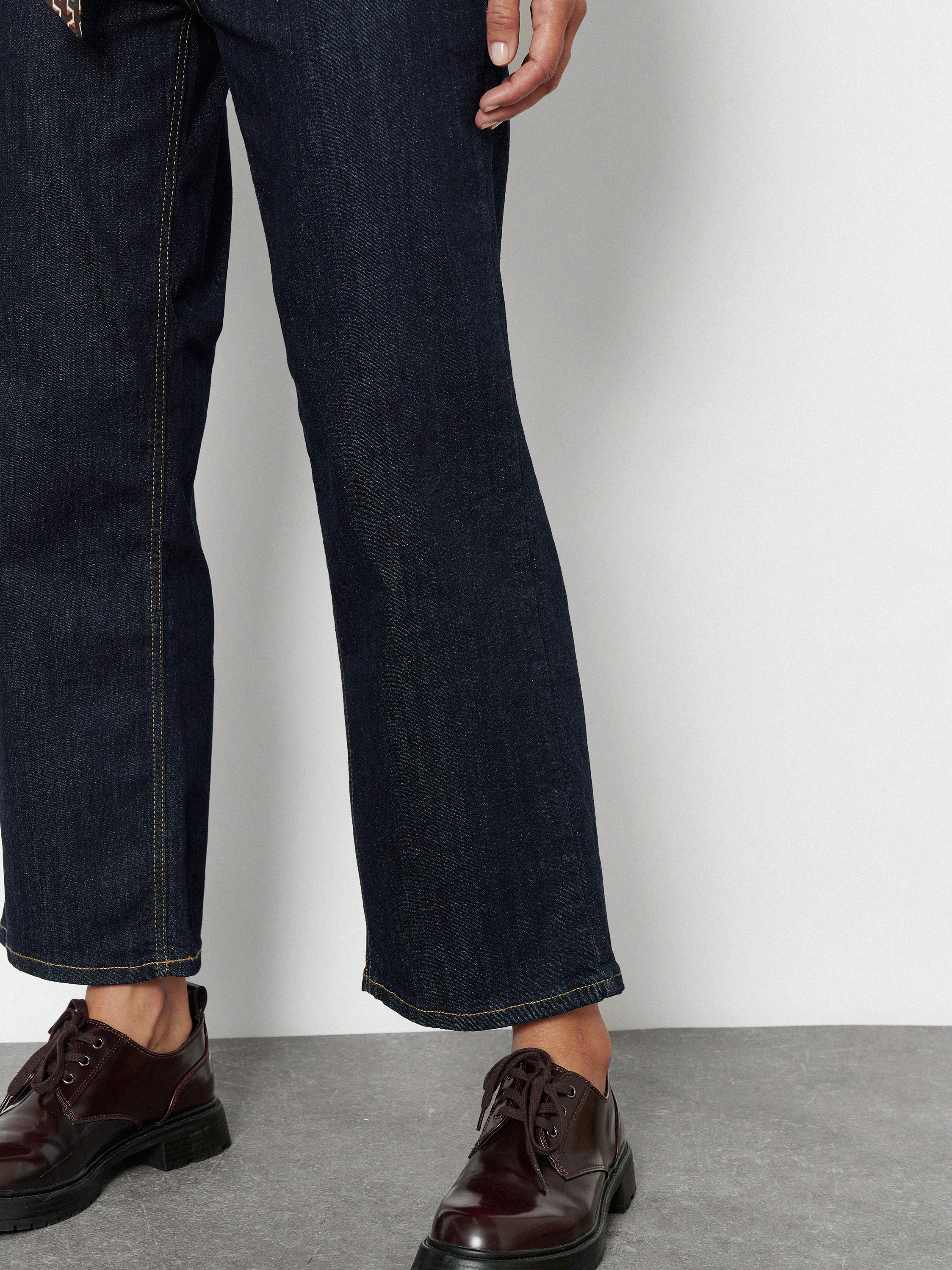Damenjeans Liv Wide 7/8 in Rinsed Blue, 7/8 Wide-Leg Jeans mit grafischen Fronttaschen, zweite Detailansicht