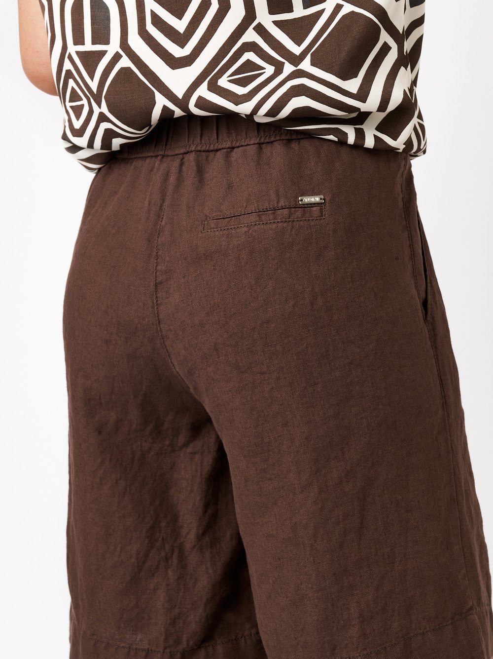 Damenshorts Pia Bermuda in dark brown, bermuda-Shorts aus Leinen, Detailansicht