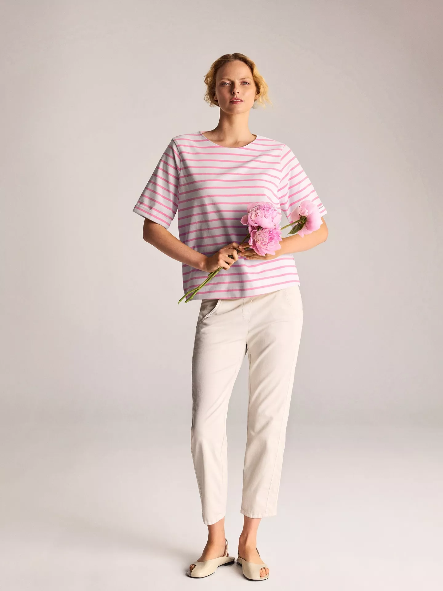 Zartes Pink, wie Pfingstrosen im Frühling.
 
#TONIFashion #SpringColor 🌸