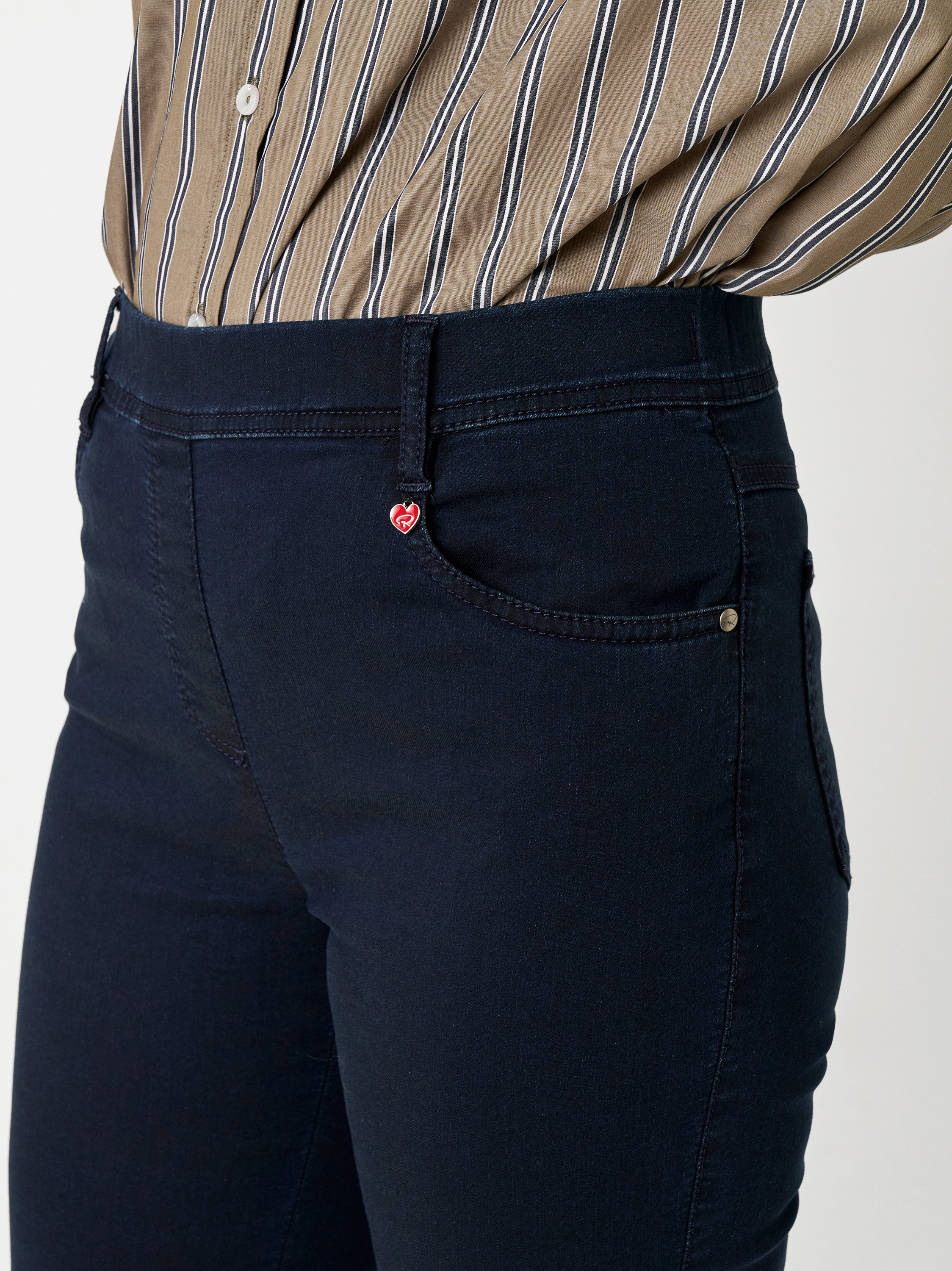 Trousers Alice dark blue detail view Trousers Alice dark blue detail view