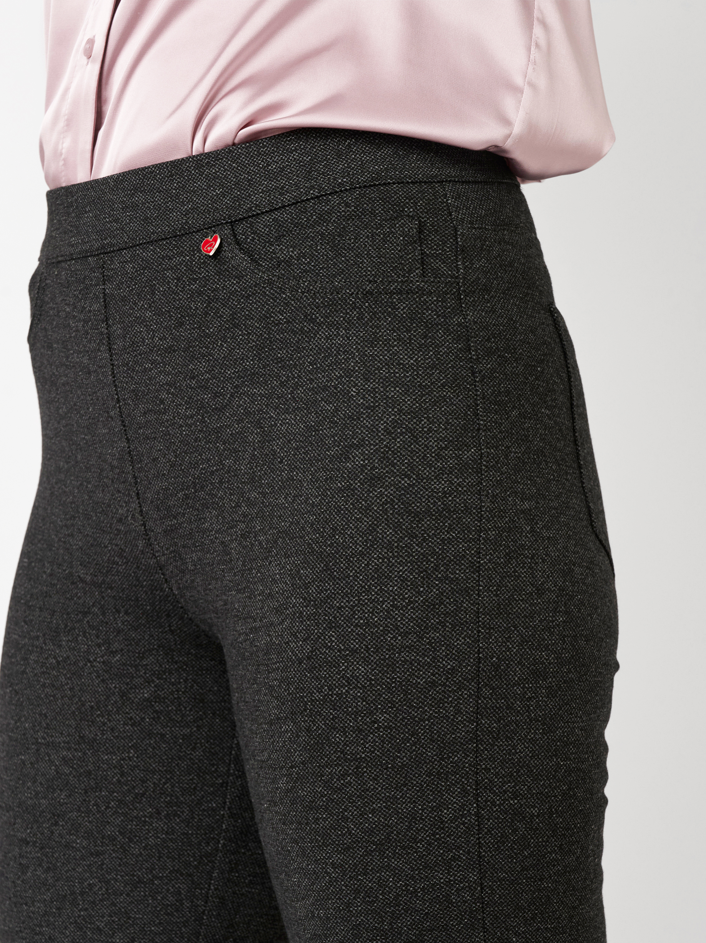 Hose Alice dark grey Detailansicht Hose Alice dark grey Detailansicht