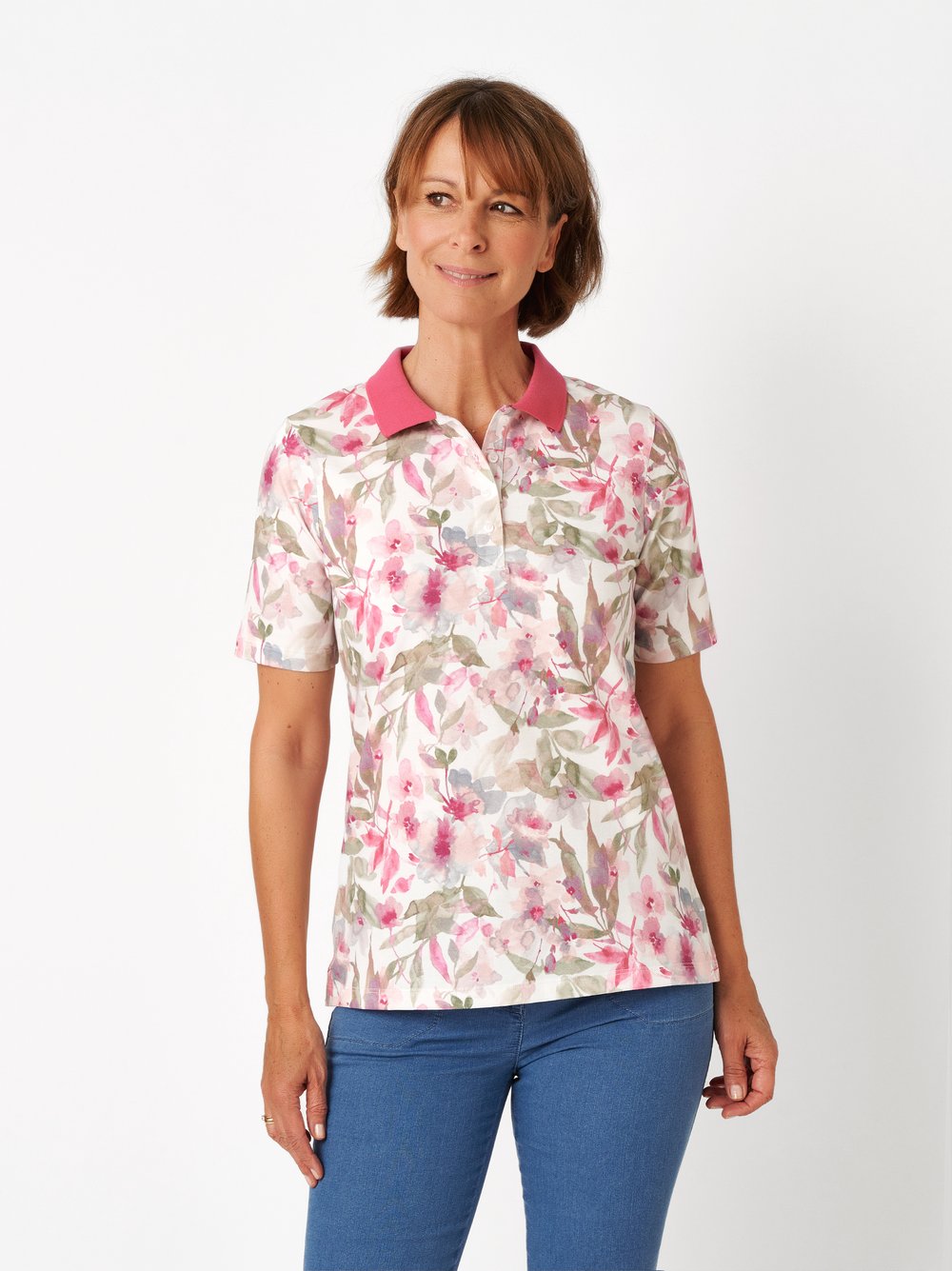 Damenshirt Sweet Paula in multicolour rose, Gebluemtes Polo-Shirt, Frontansicht am Model getragen
