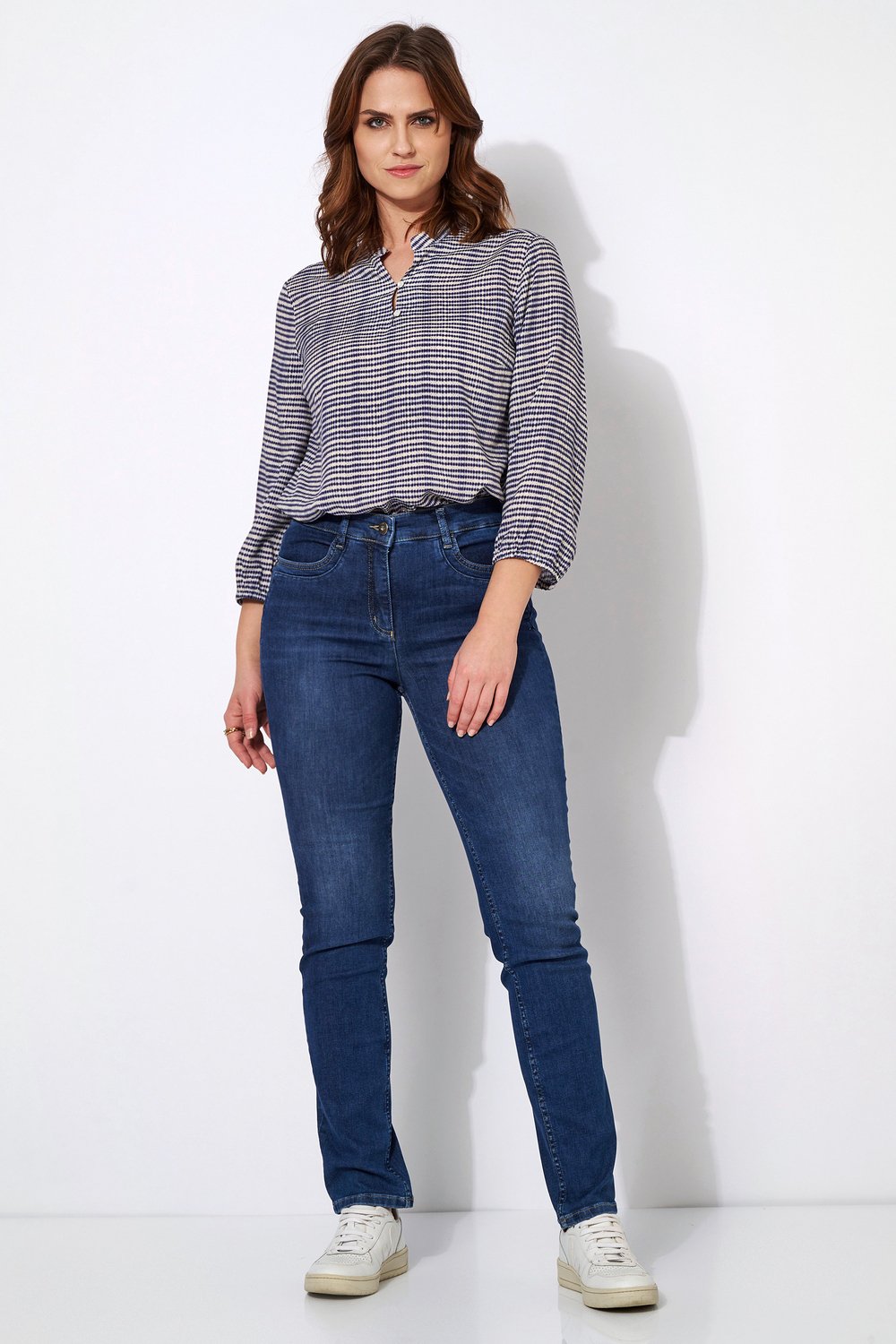 Slim-Fit Jeans mit hohem Bund | Style »be loved« mid blue used