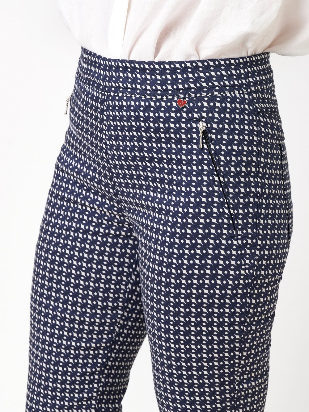 Womens trousers Alice Slim in navy / white, slim-fit trousers made of structured jacquard, detail view
