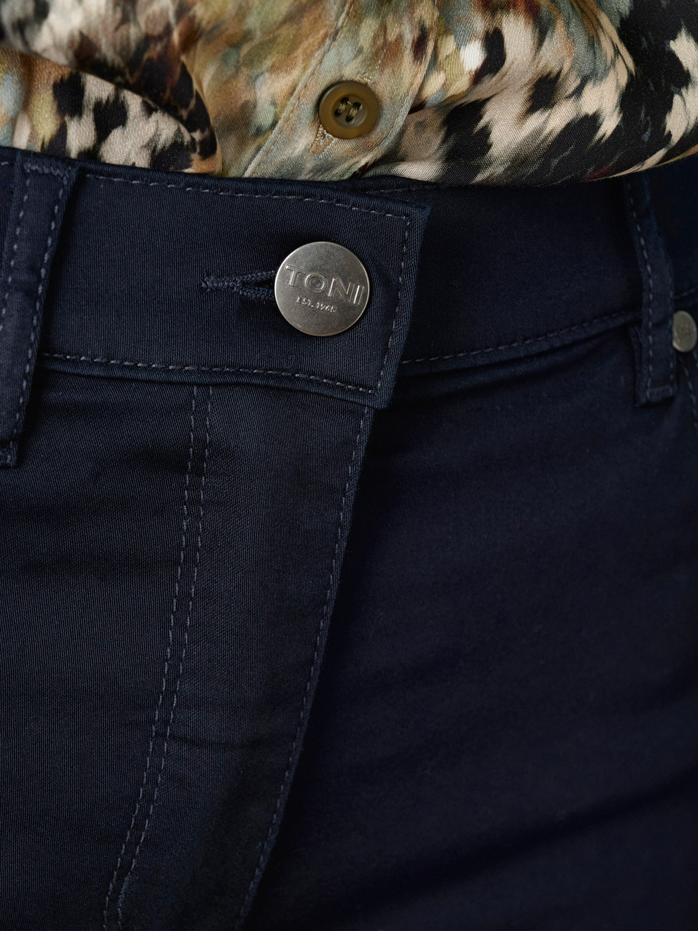 Damenhose Be Loved in dark blue, High Waist Hose, Detailansicht
