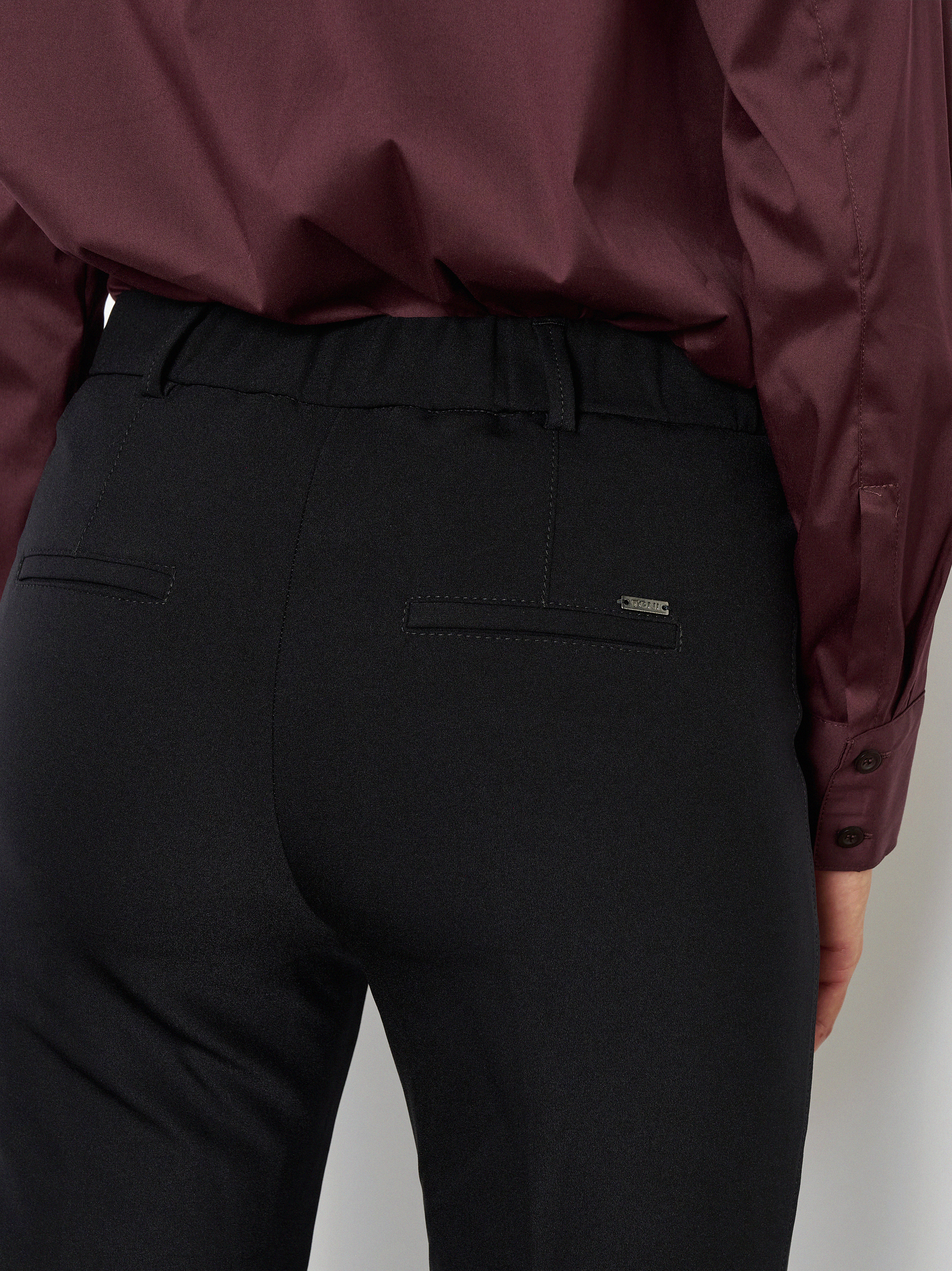 Damenhose Jenny Smart in Schwarz, tailoring-Hose mit Buegelfalten, zweite Detailansicht