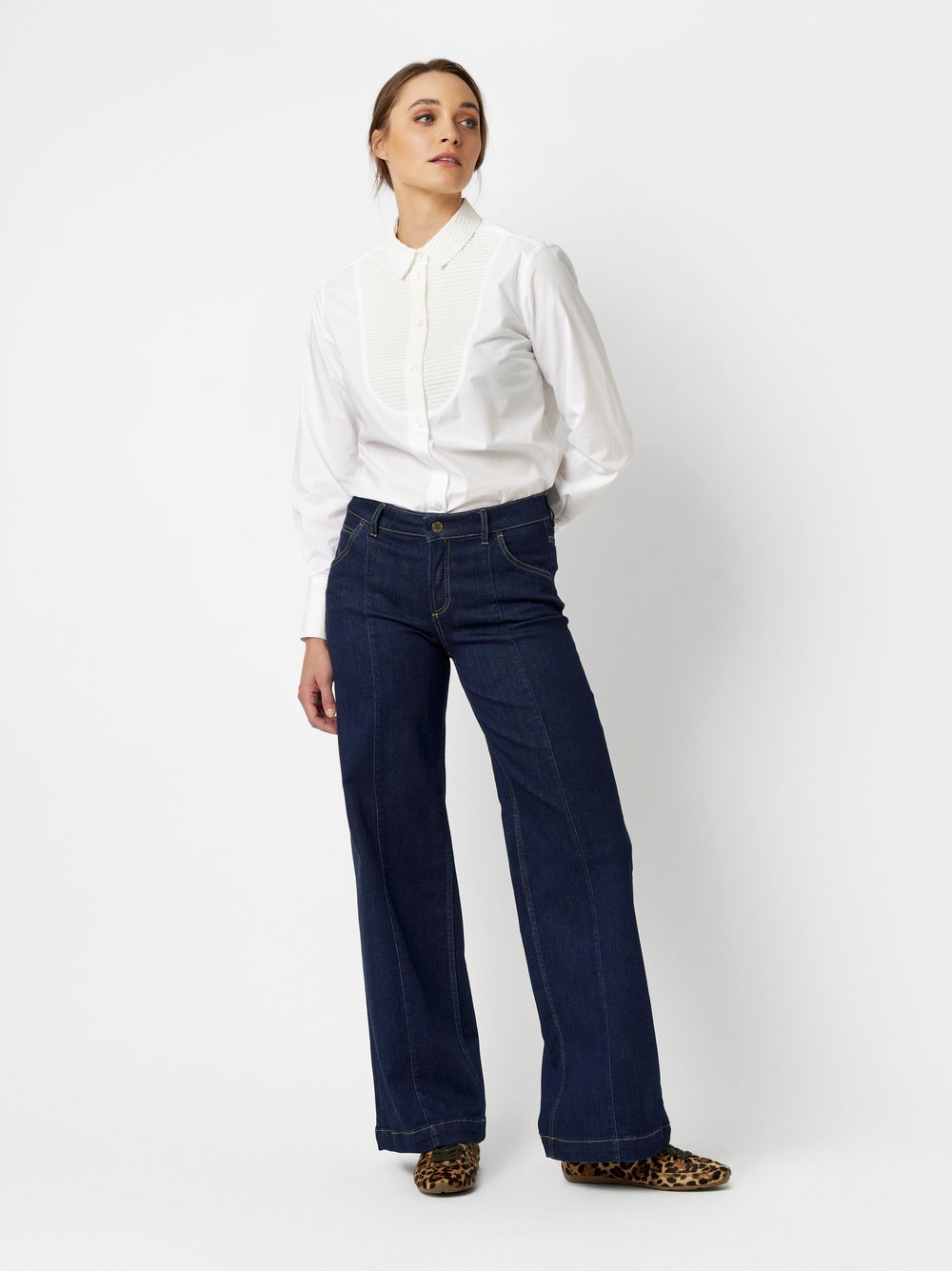 Bluse Alma white Outfitansicht Bluse Alma white Outfitansicht