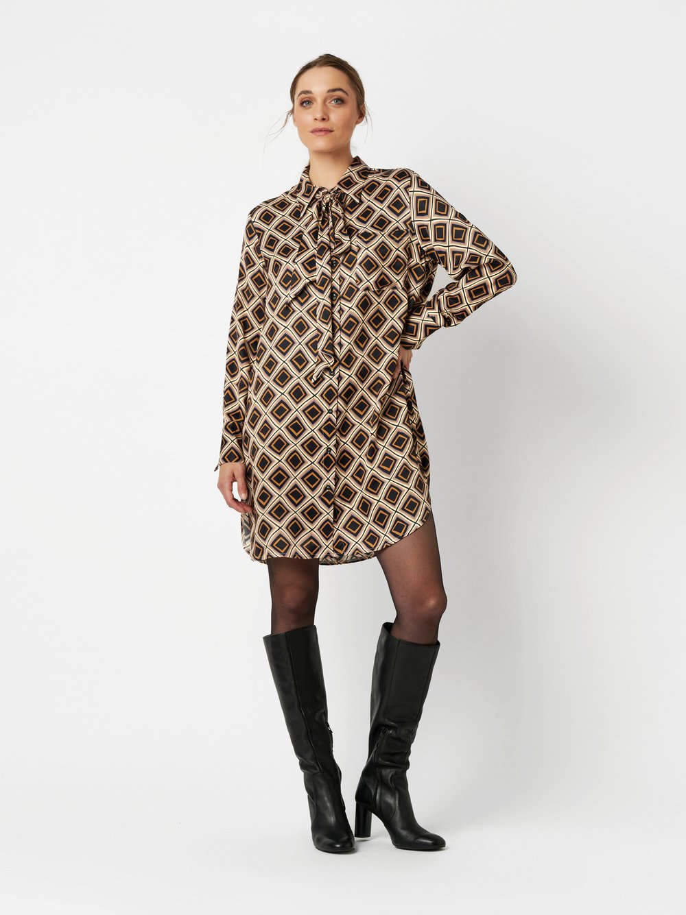 Bluse Alma multicolour Outfitansicht Bluse Alma multicolour Outfitansicht