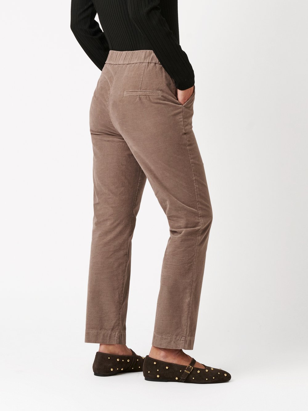 Hose Sue taupe Rueckansicht Hose Sue taupe Rueckansicht