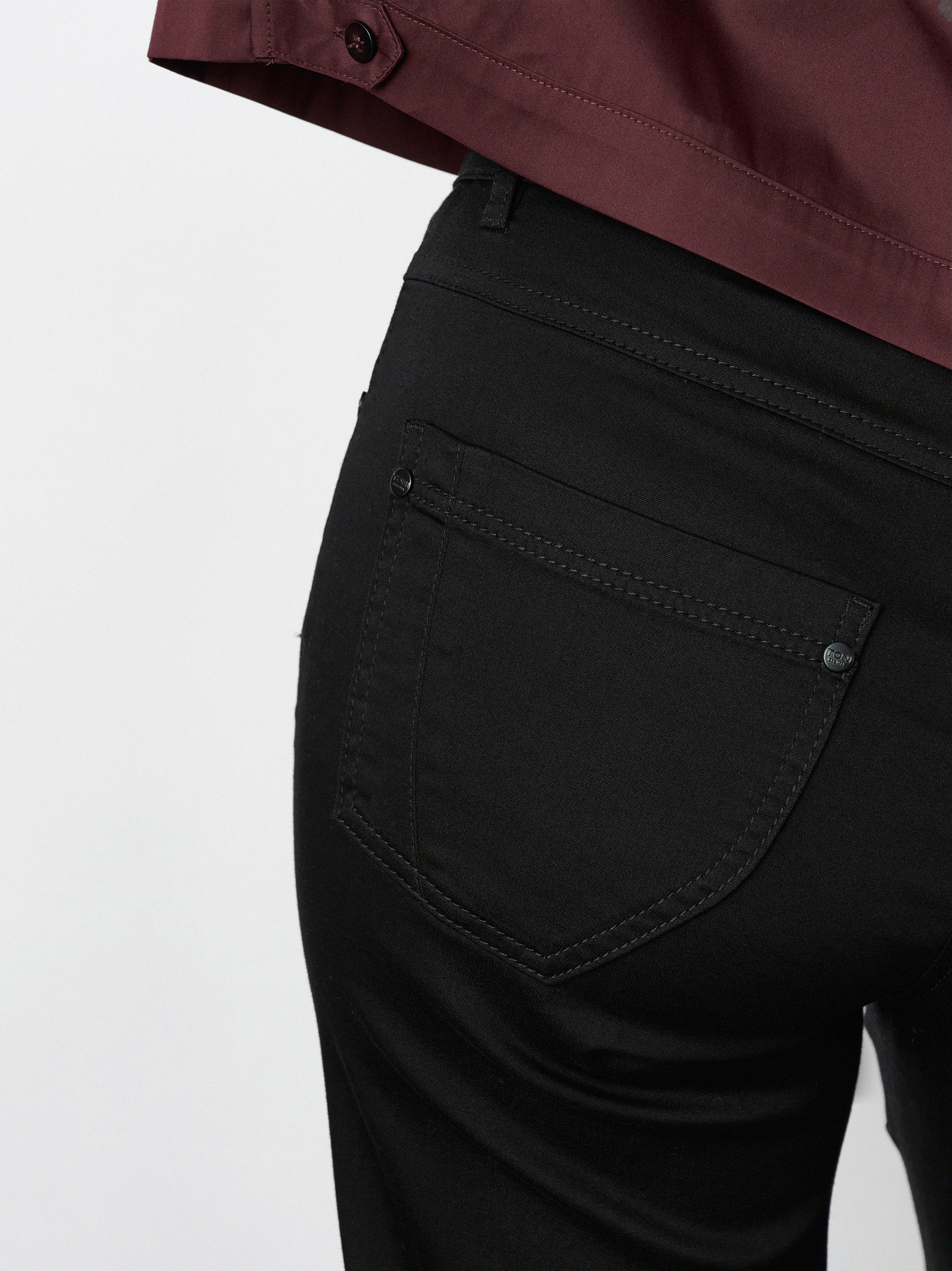 Womens trousers Honey in black, colourfast trousers, detail view