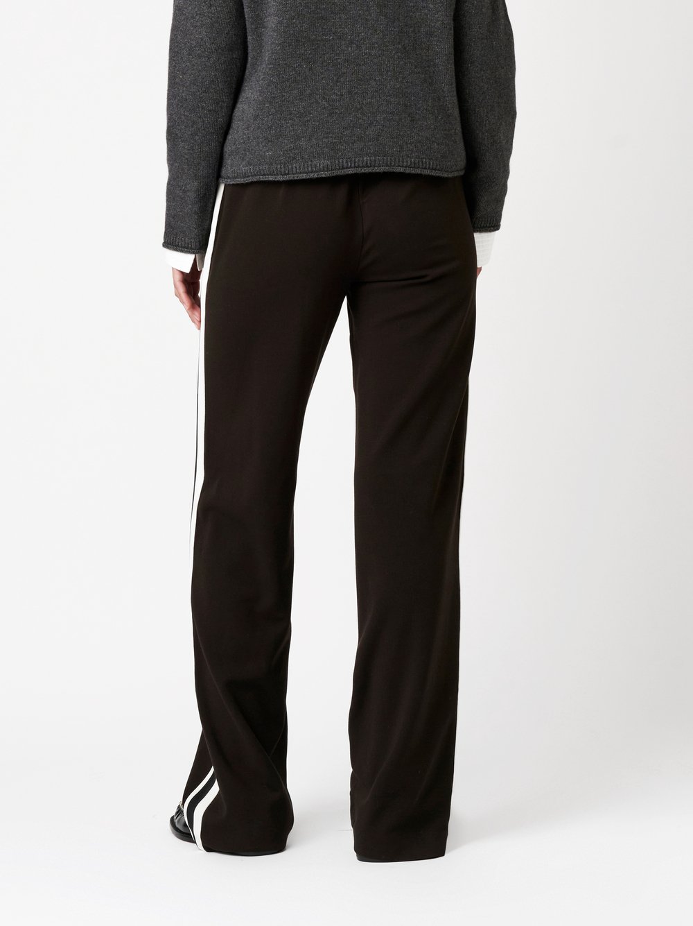 Hose Sue dark brown Rueckansicht