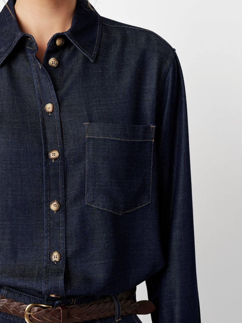 Blouse Clyde dark blue detail view Blouse Clyde dark blue detail view