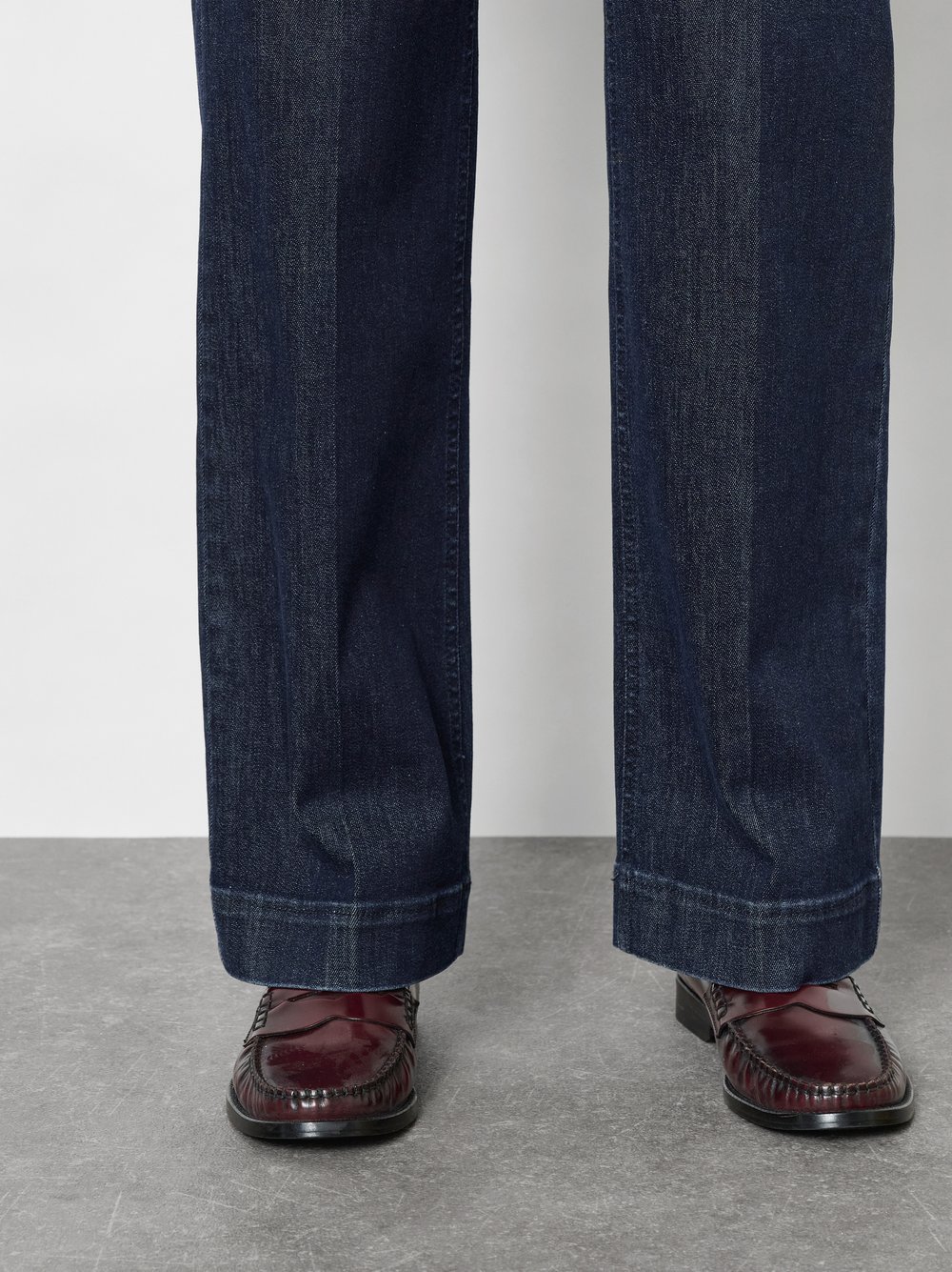 Damenhose Jenny Wide in Dark Blue, wide-Leg Jeans mit sportivem Bund, Detailansicht