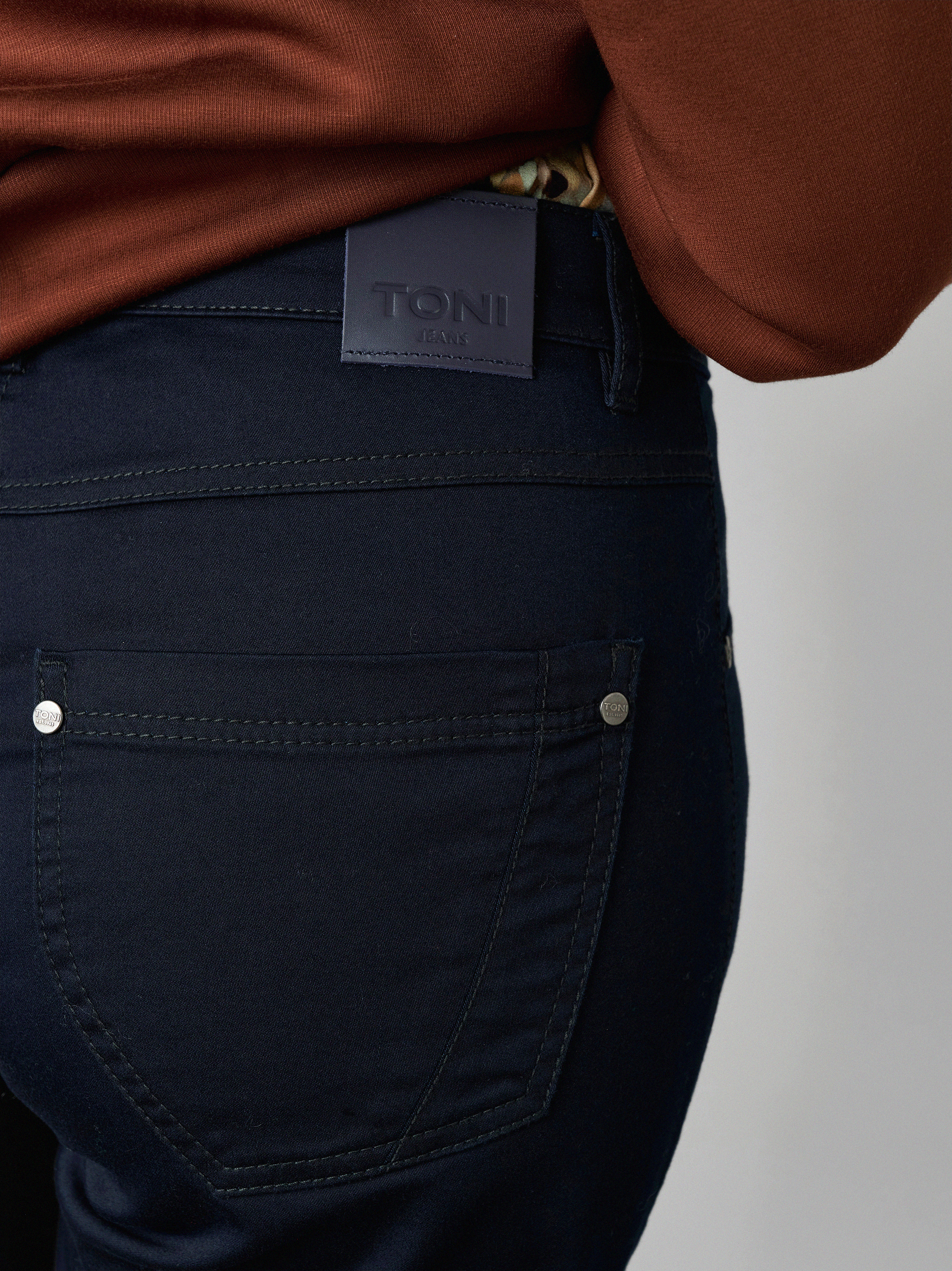 Womens trousers Honey in dark blue, colourfast trousers, detail view