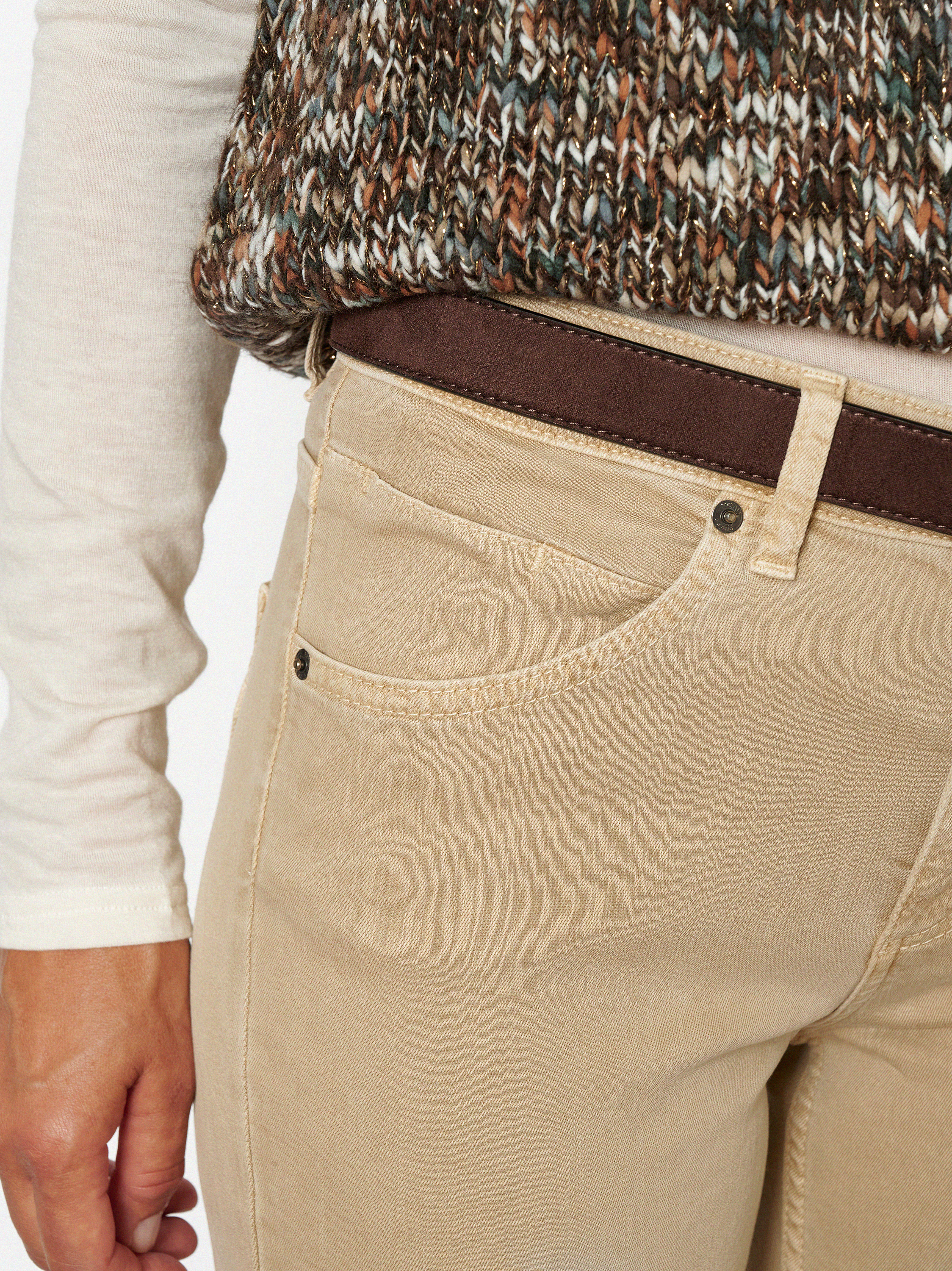 Damenjeans Liv in Camel, straight-Fit Jeans aus Colour Denim, Detailansicht