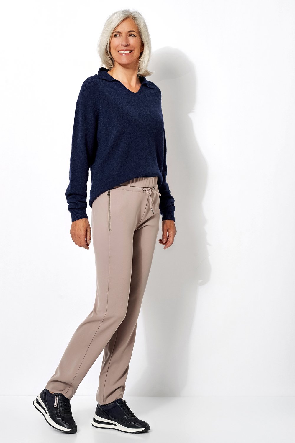 Knitterfreie Jogpants | Style »Scarlet« Taupe