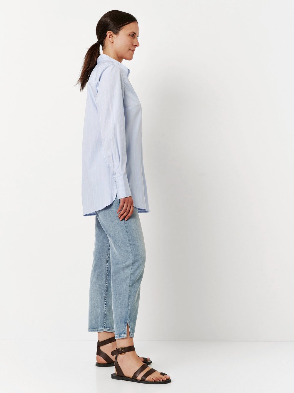 Bluse Alma light blue Outfitansicht Bluse Alma light blue Outfitansicht