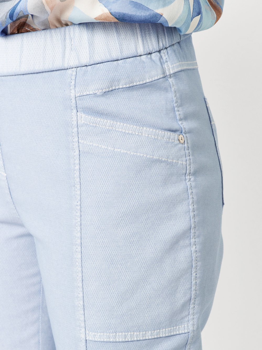 Hose Sue light blue Detailansicht