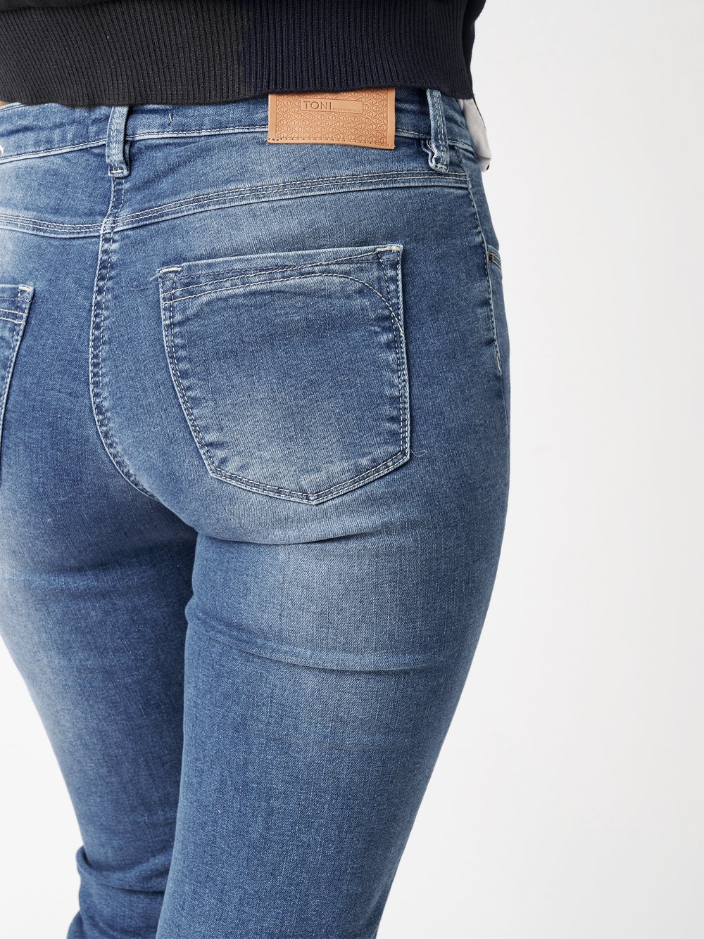 Jeans Perfect Shape blue detail view