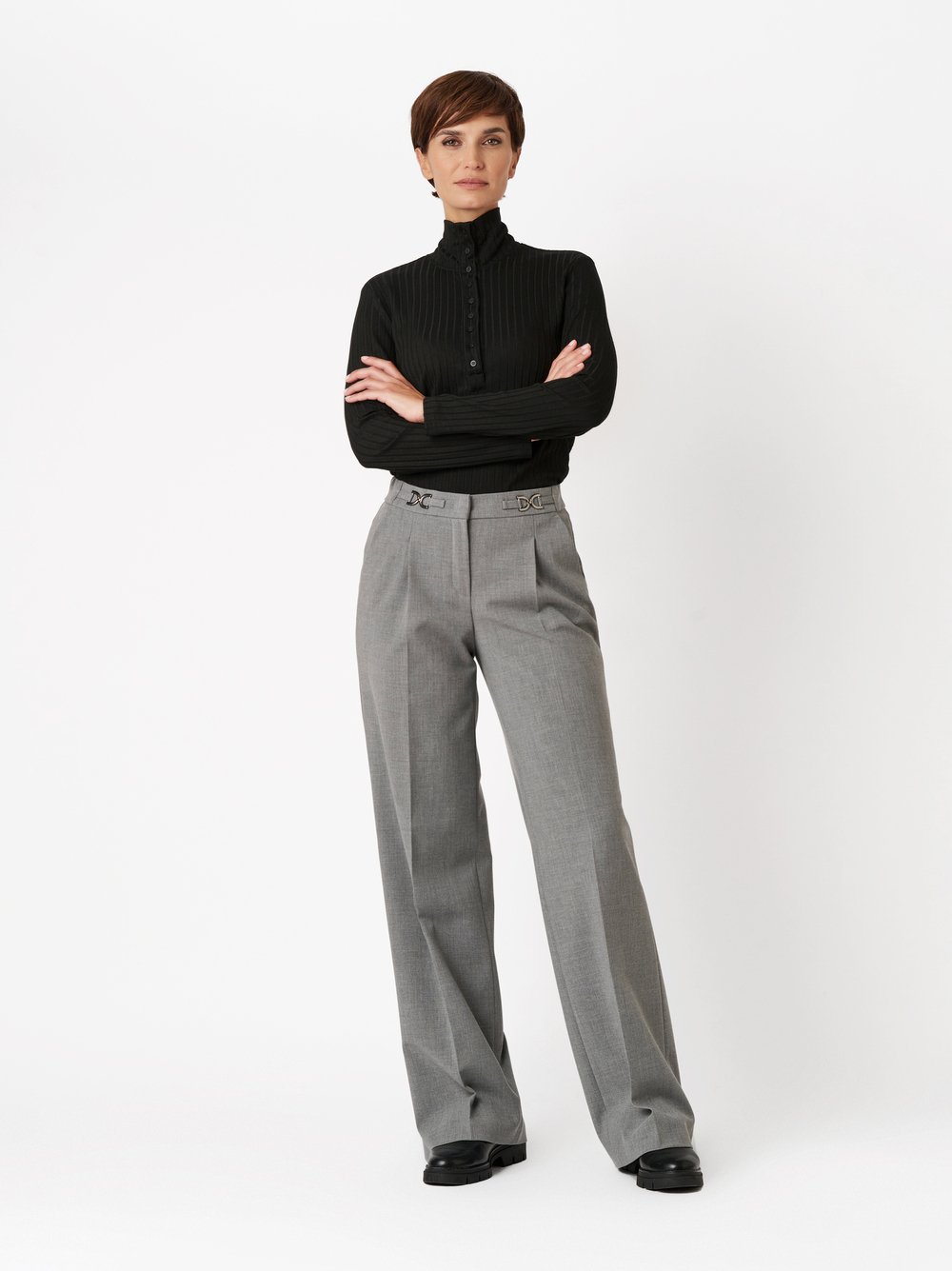 Hose Luisa grey Outfitansicht Hose Luisa grey Outfitansicht